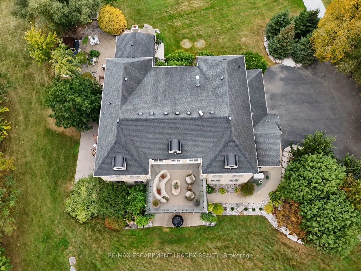 740 Fiddlers Green Road