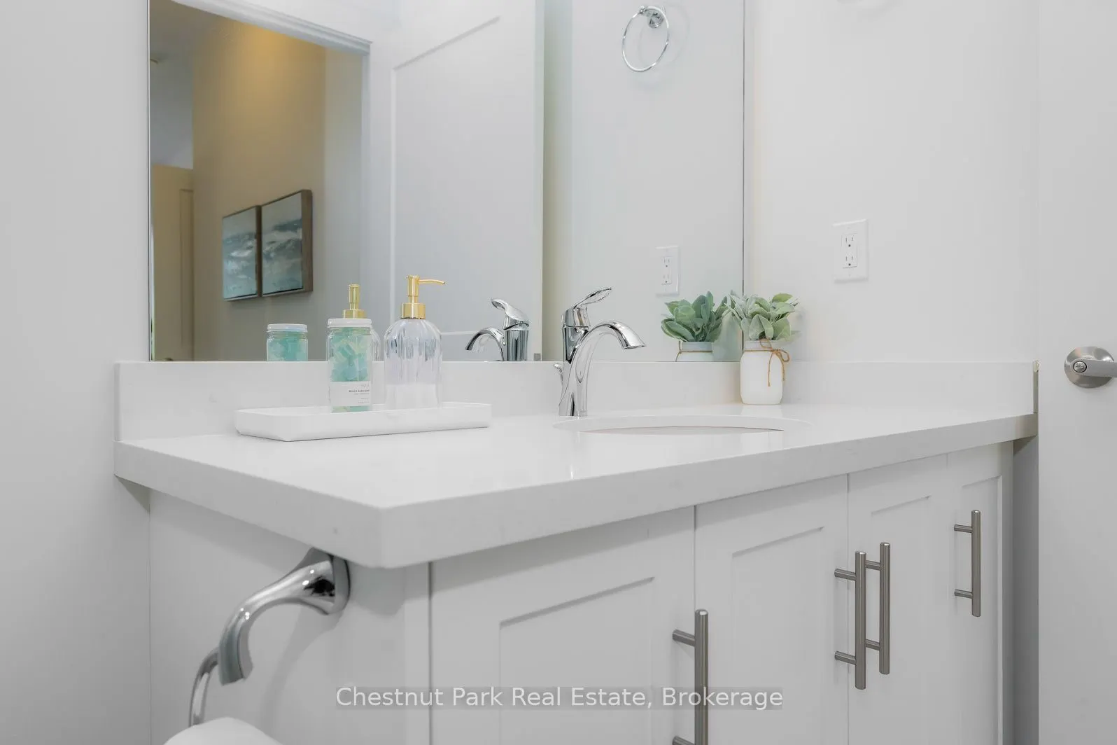 161 Hawthorn Crescent #33