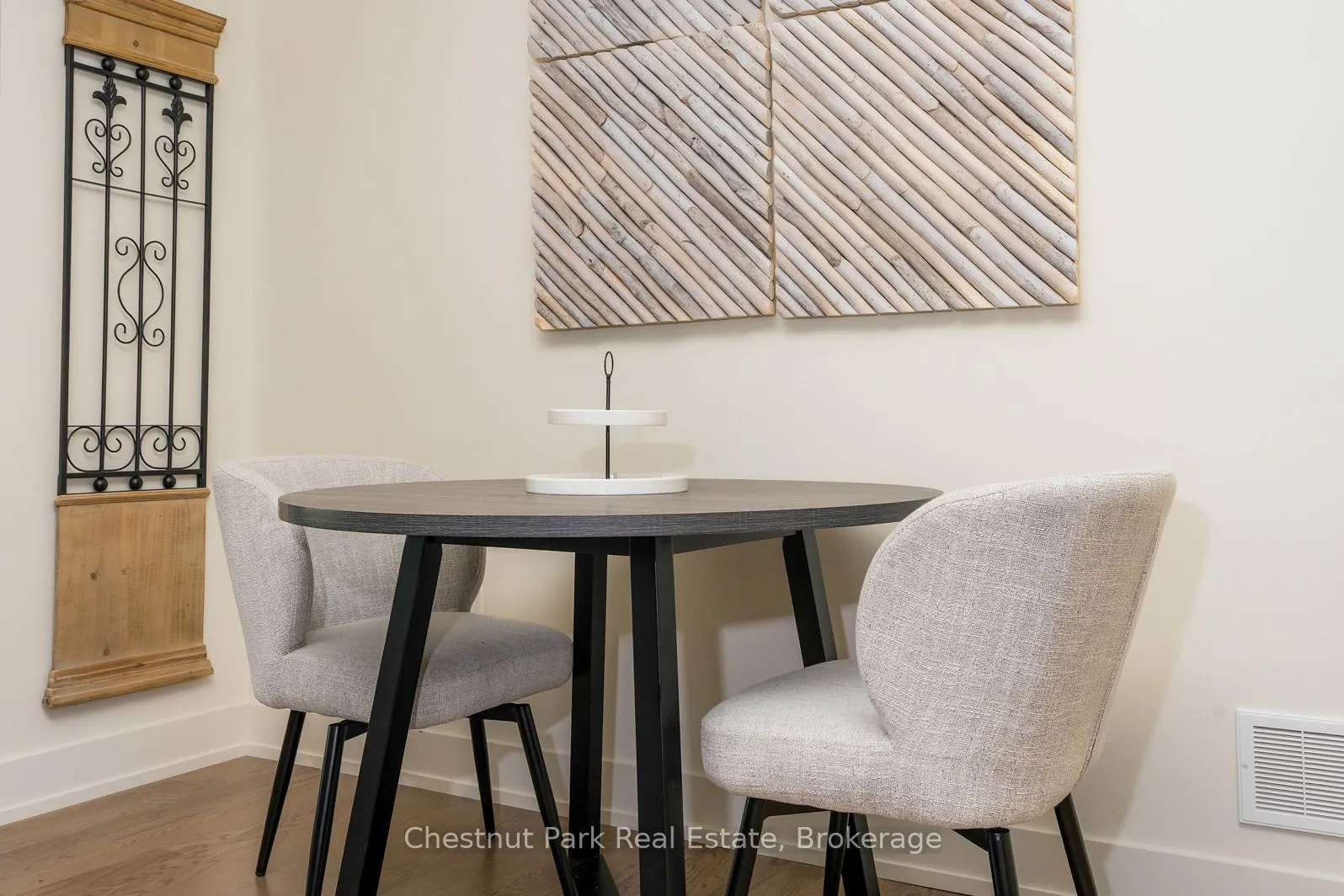 161 Hawthorn Crescent #33