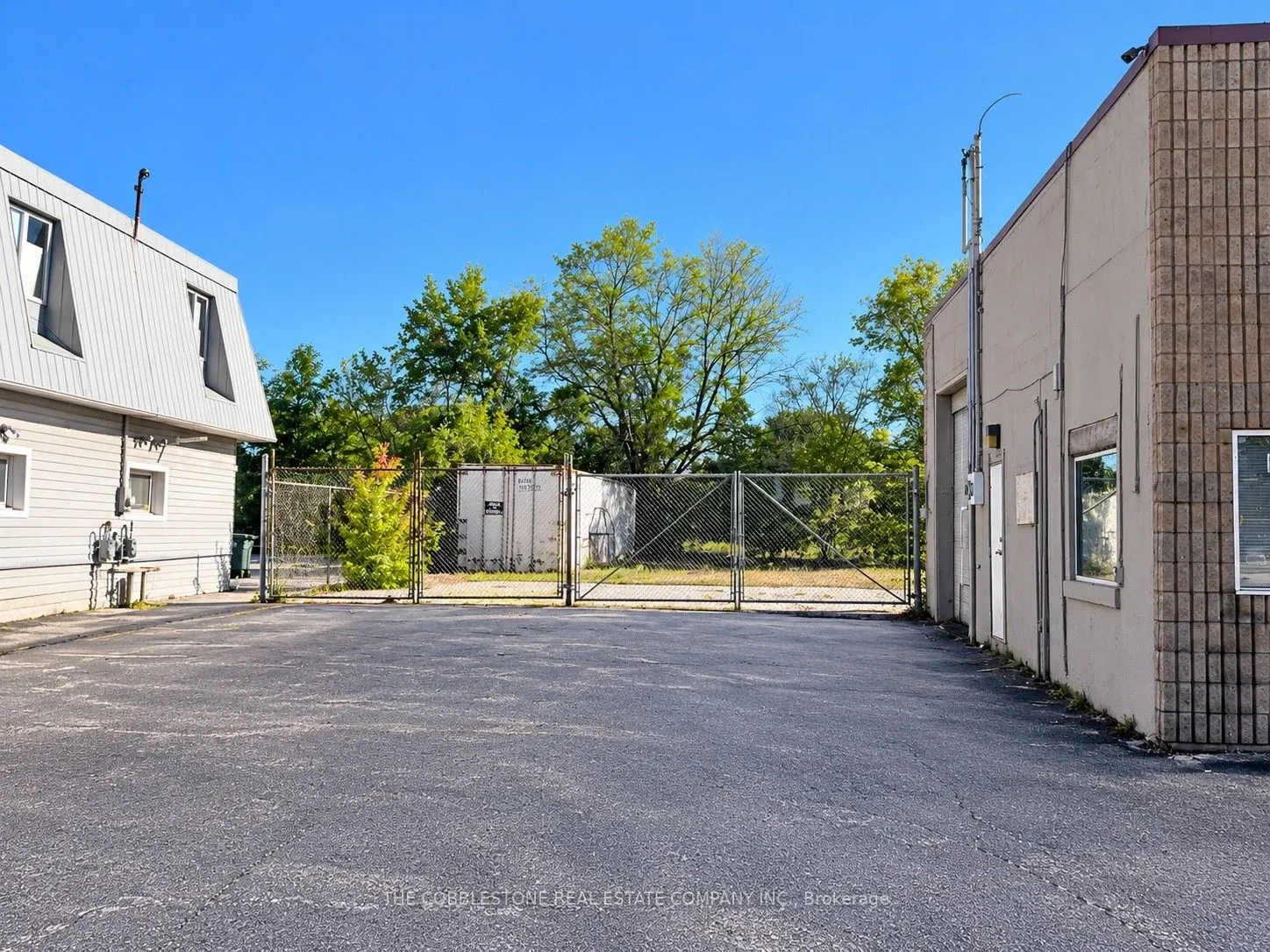 355 CABANA Road E