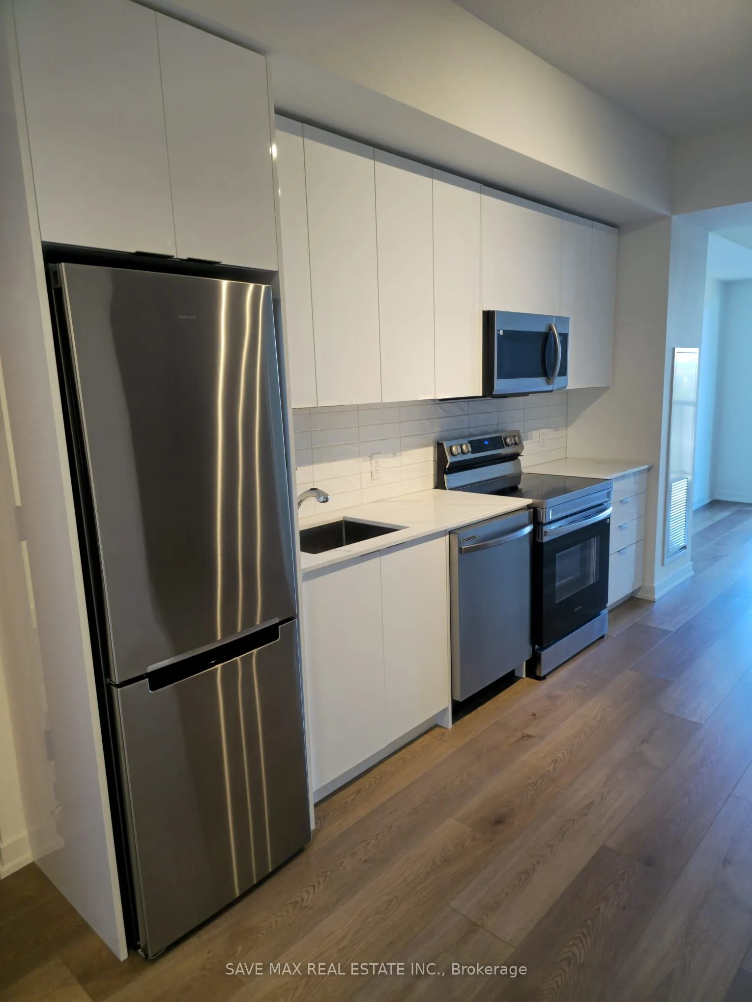 33 Erie Avenue #706
