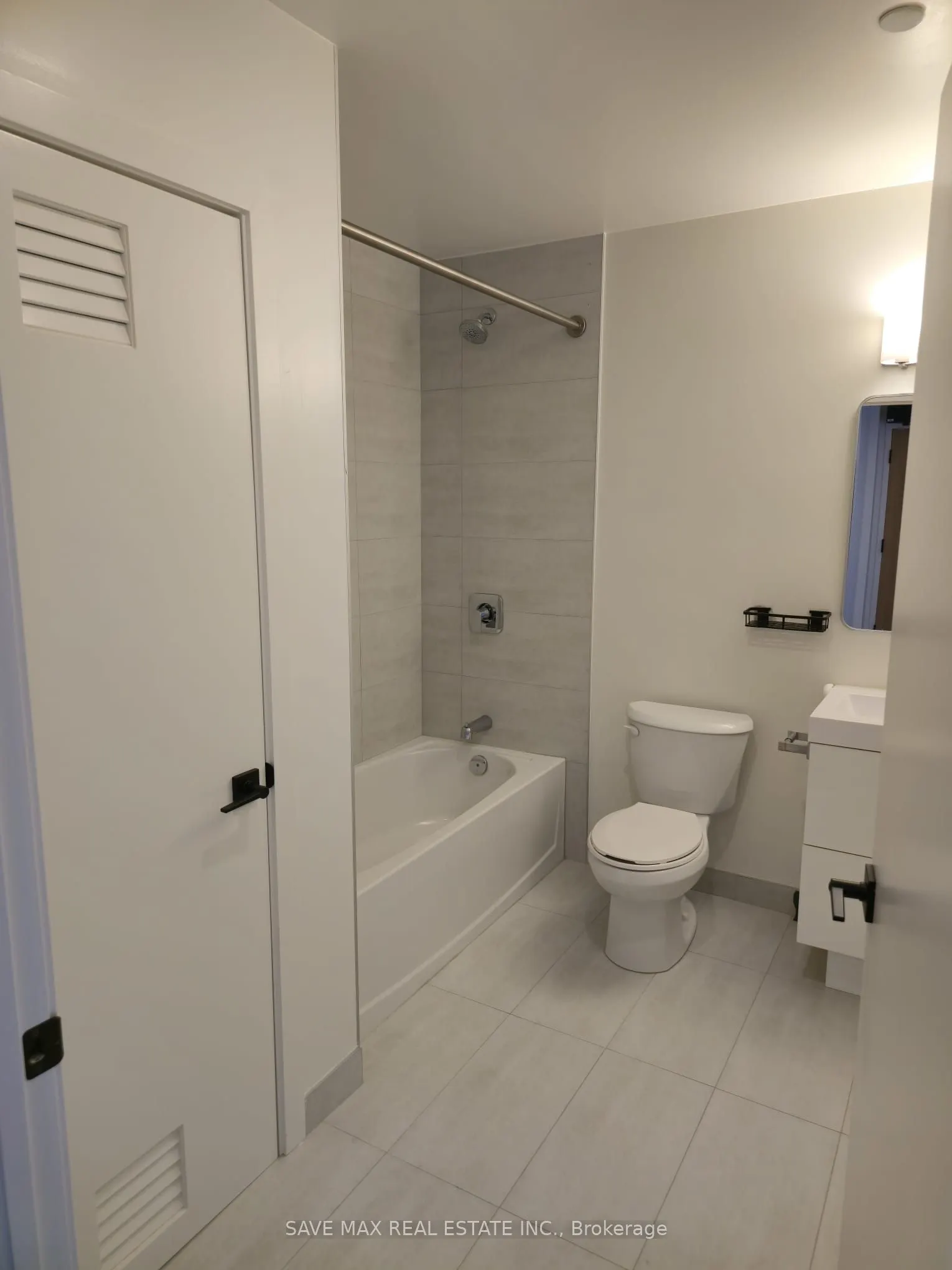 33 Erie Avenue #706