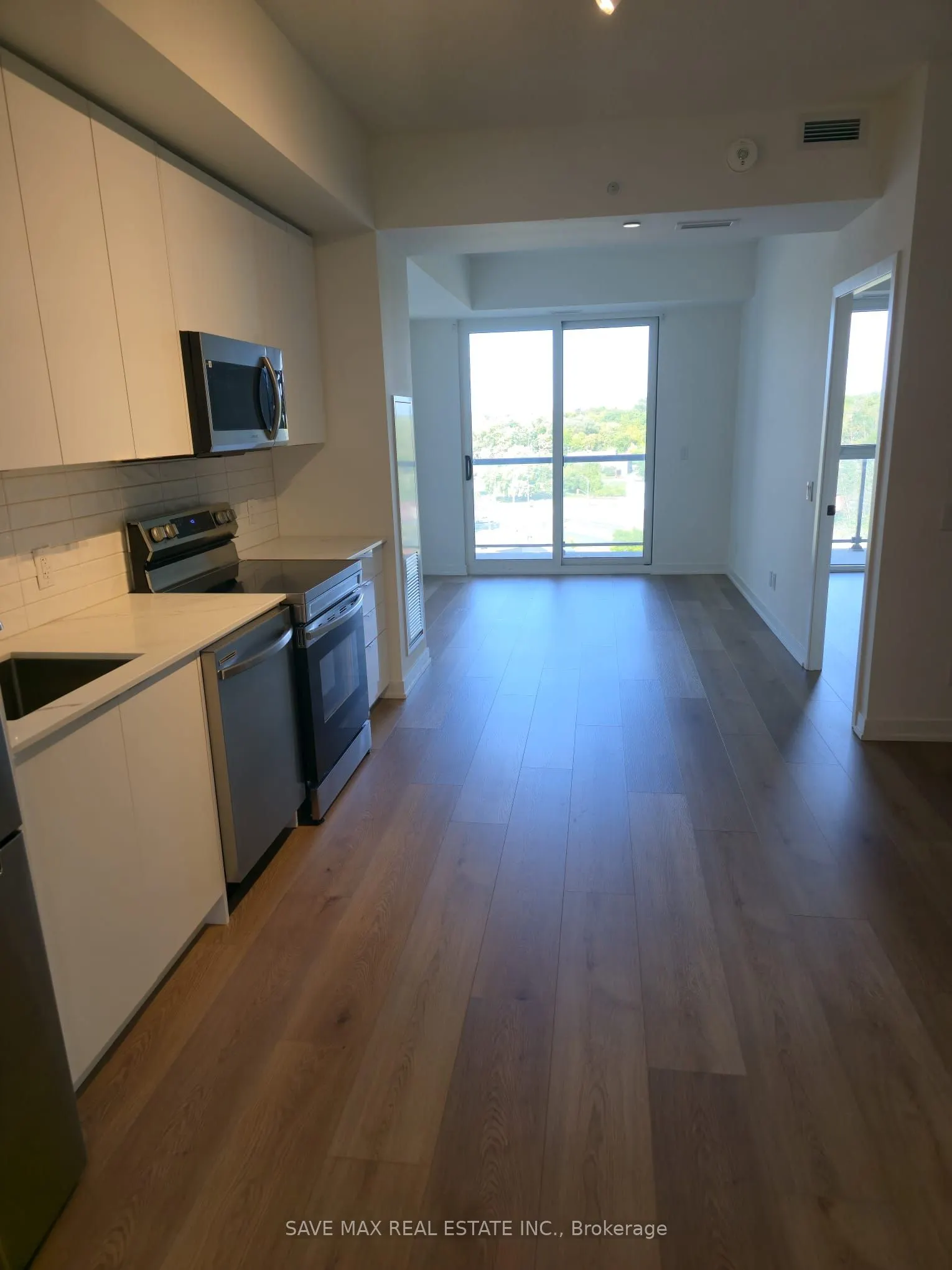 33 Erie Avenue #706