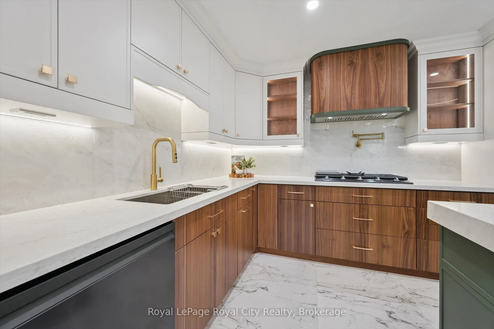 11 Bridlewood Drive