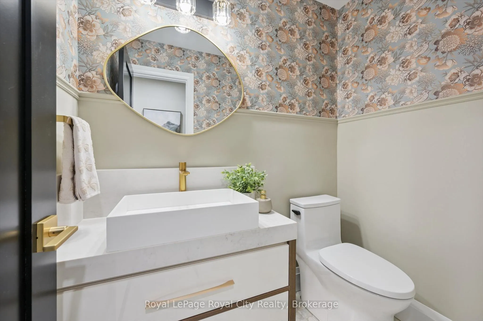 11 Bridlewood Drive
