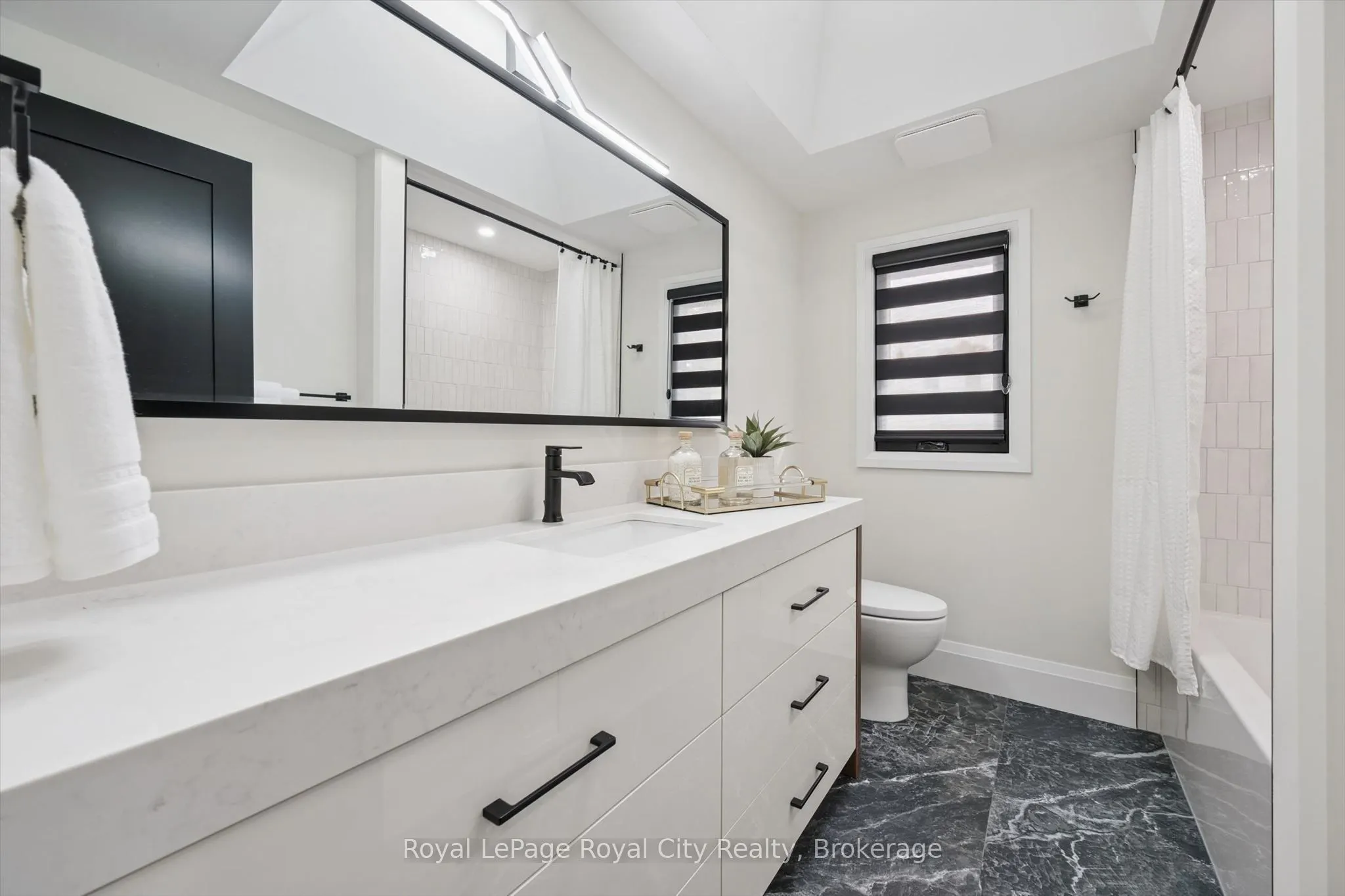 11 Bridlewood Drive