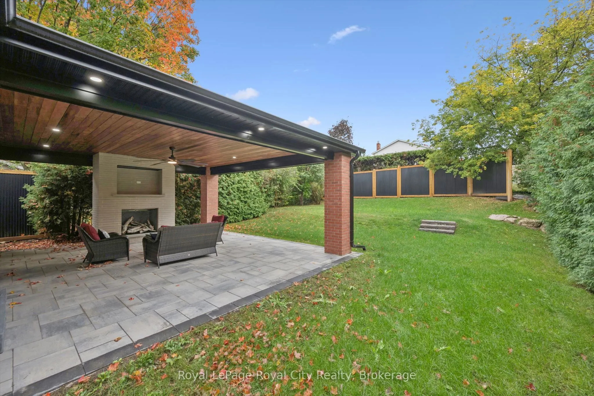 11 Bridlewood Drive