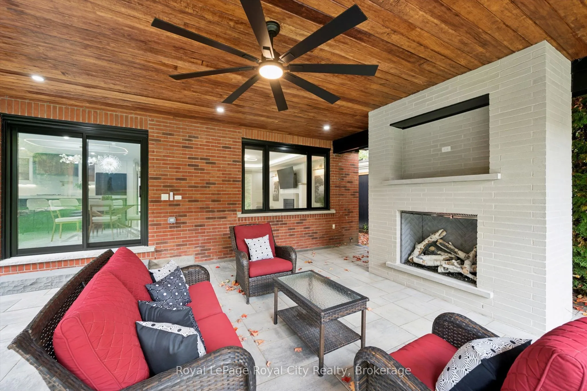 11 Bridlewood Drive