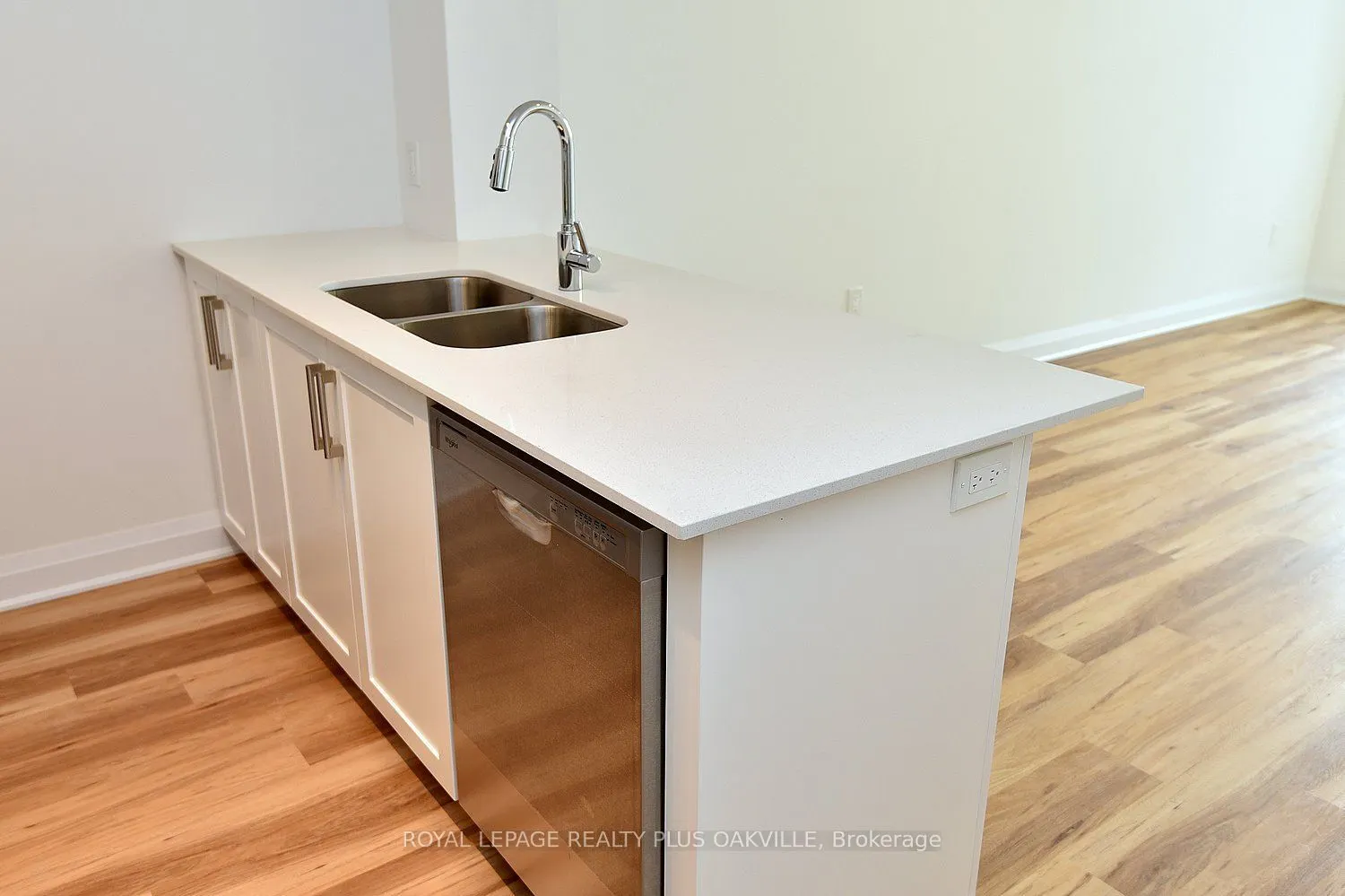 1936 Rymal Road E #422
