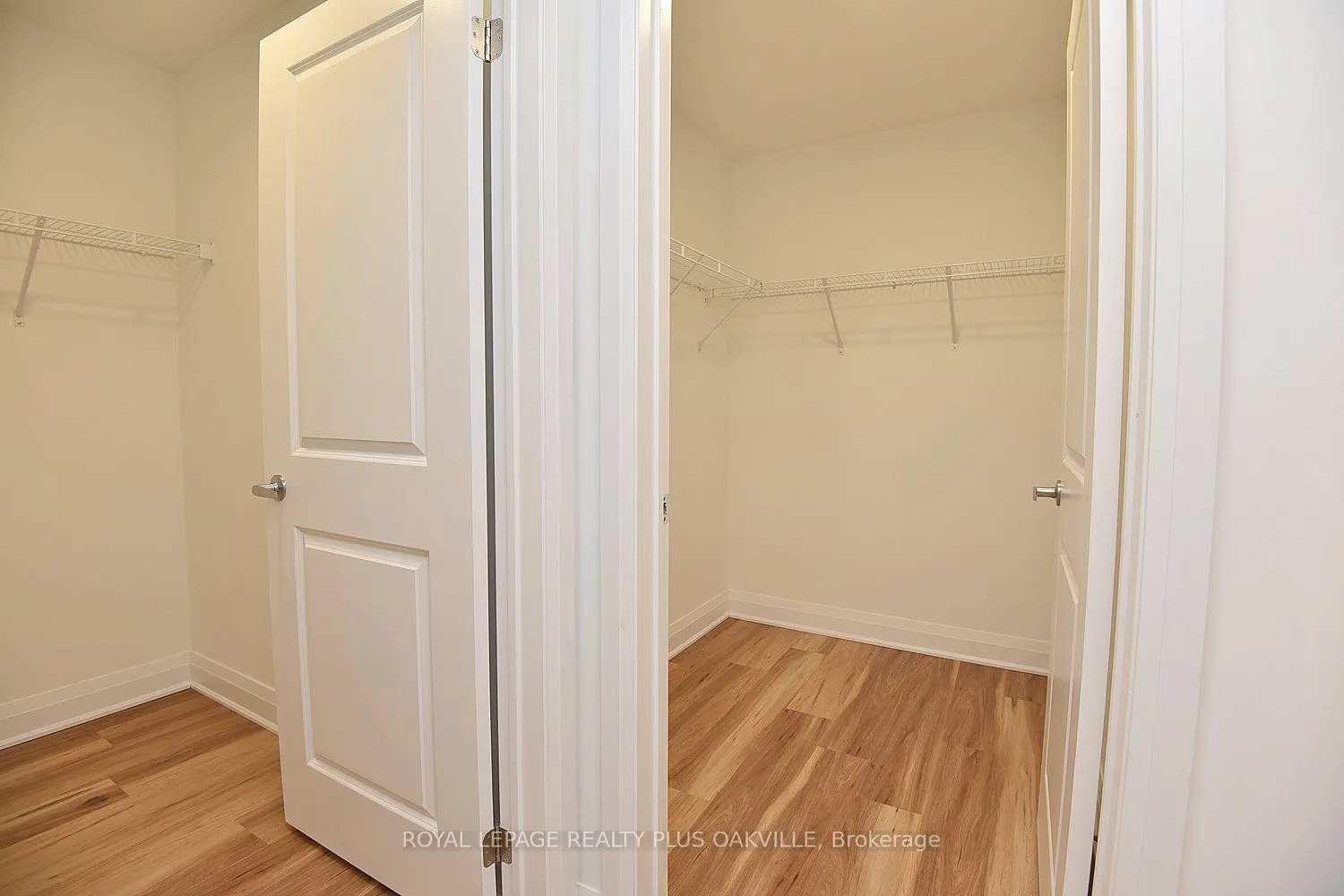 1936 Rymal Road E #422