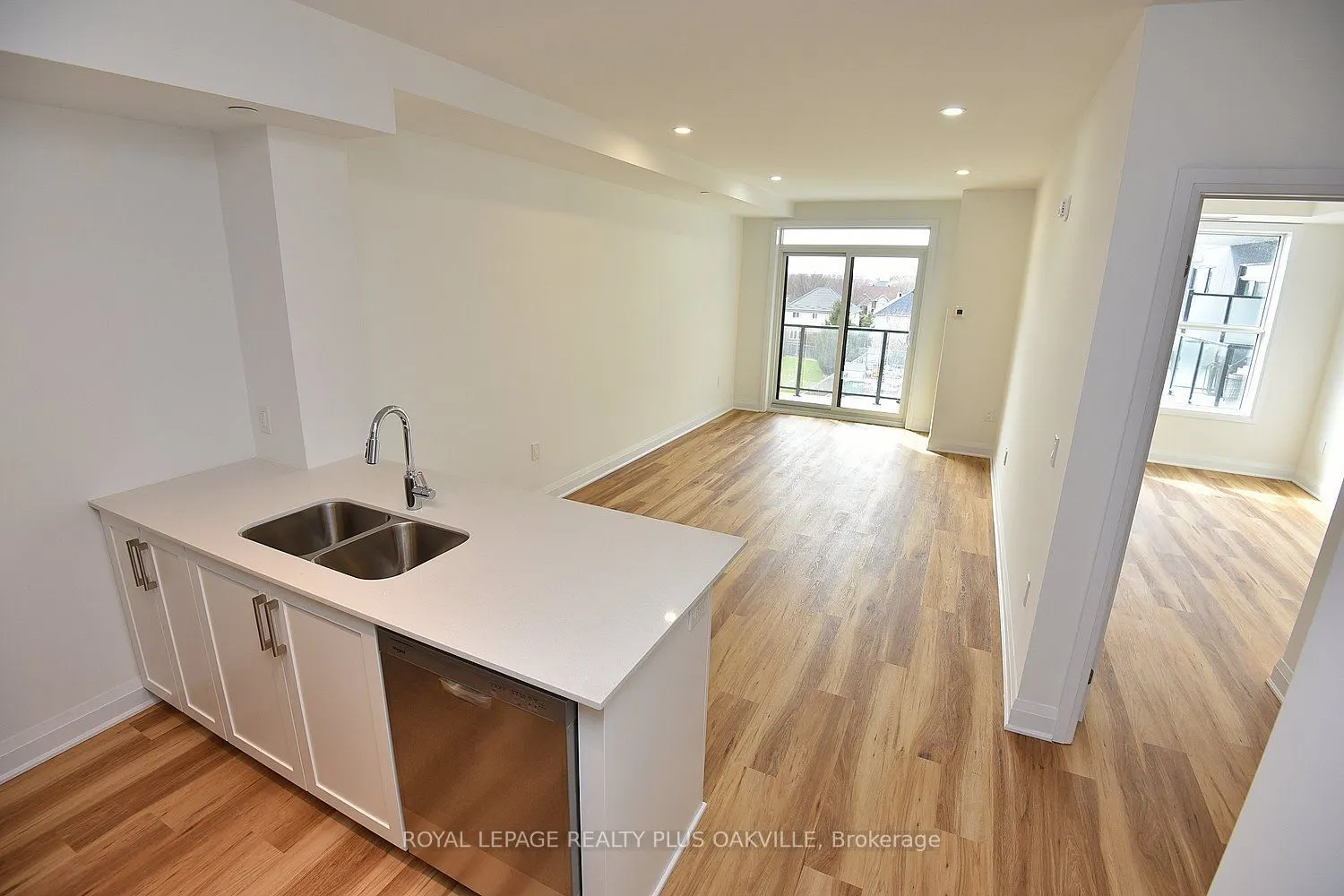 1936 Rymal Road E #422