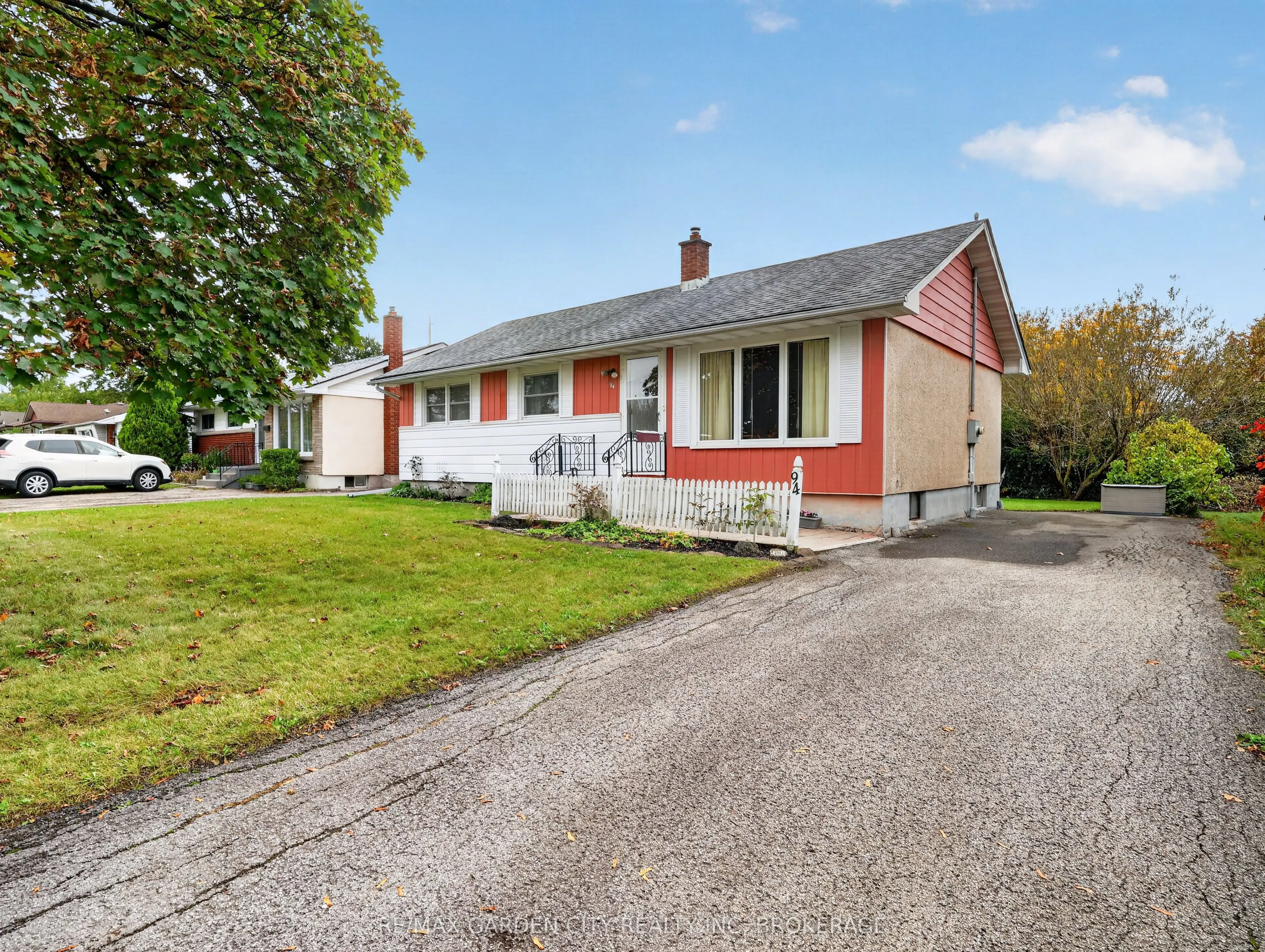 94 Jacobson Avenue