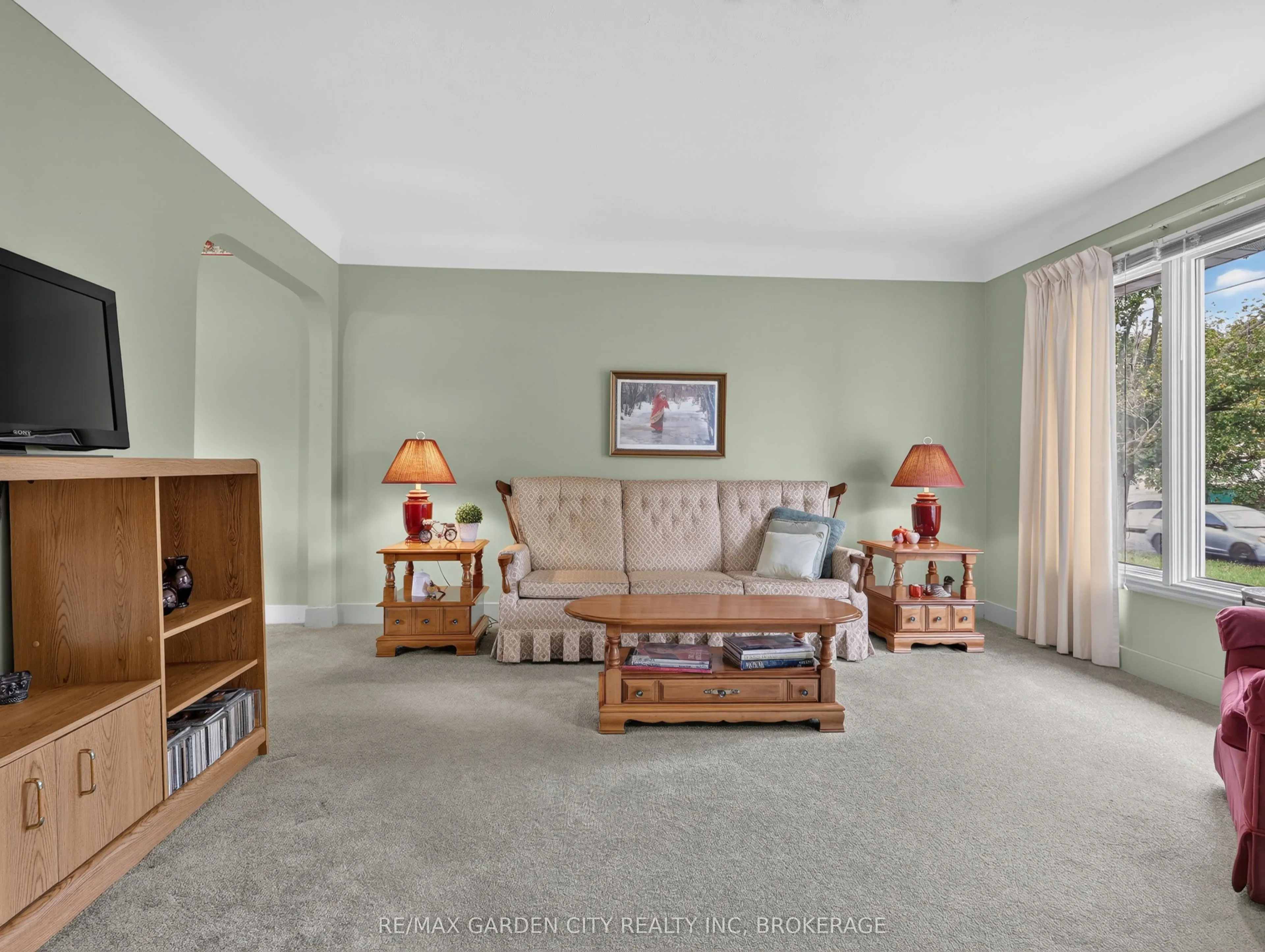 94 Jacobson Avenue