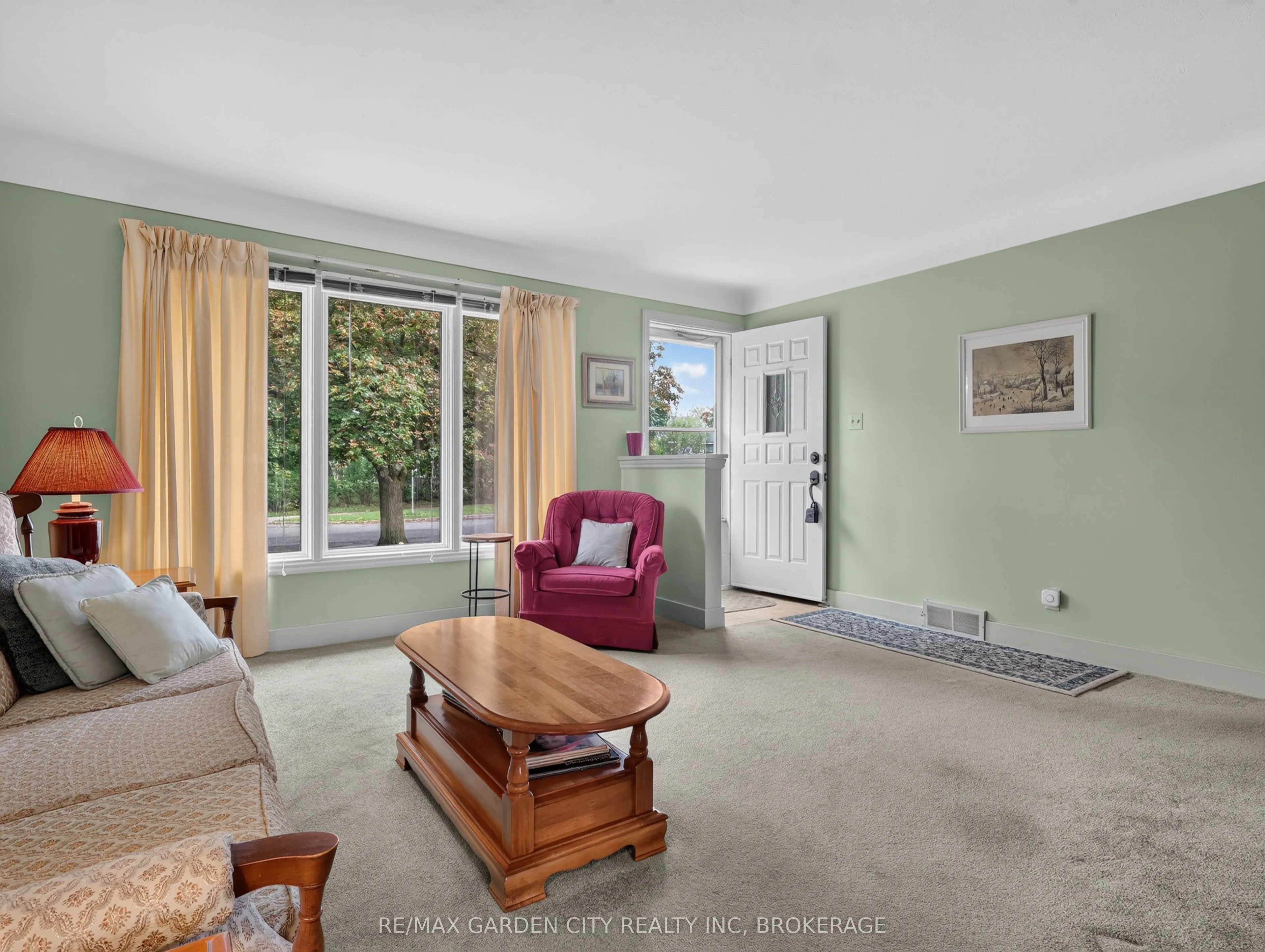 94 Jacobson Avenue