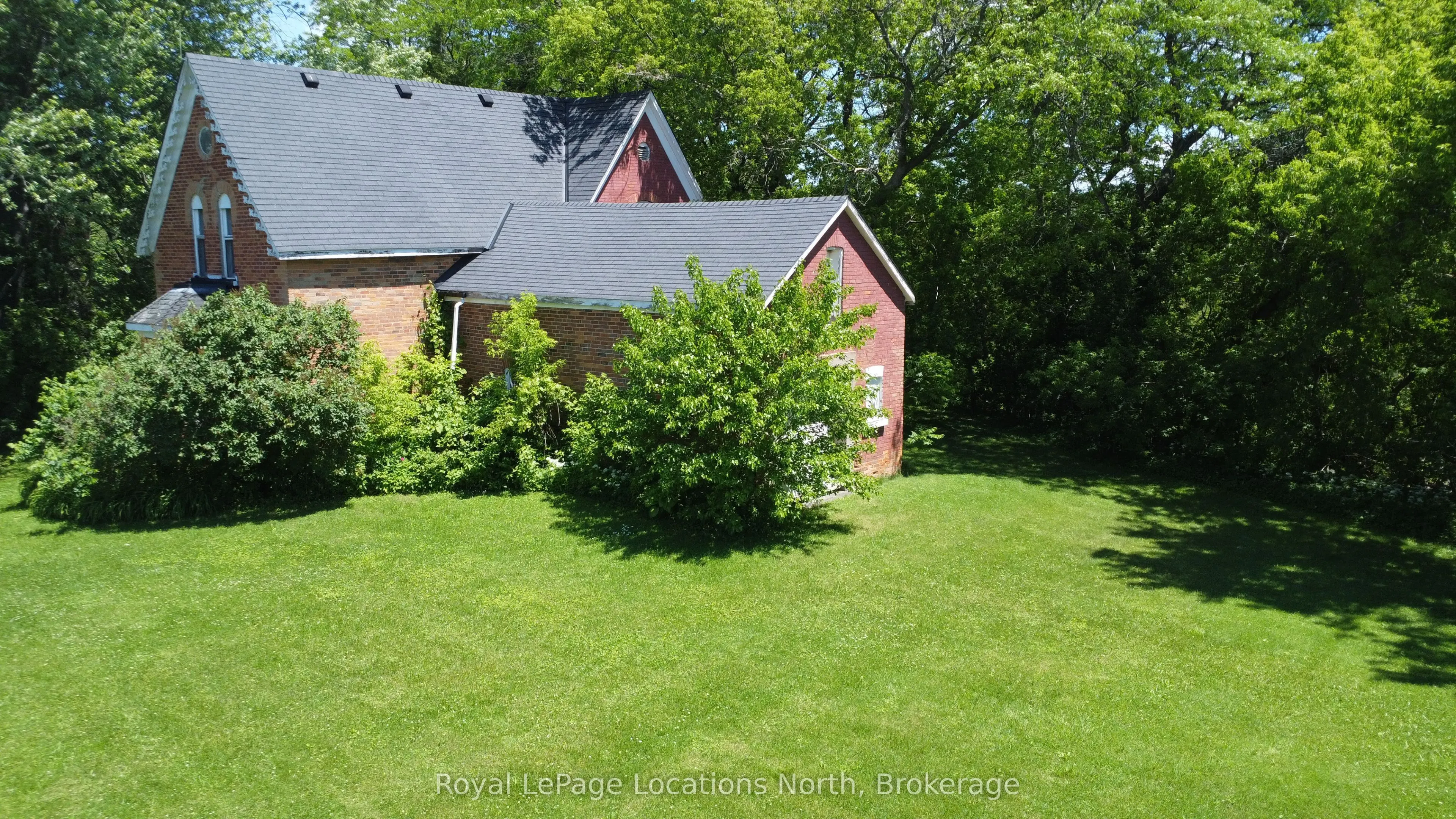 43 Alfred Street E