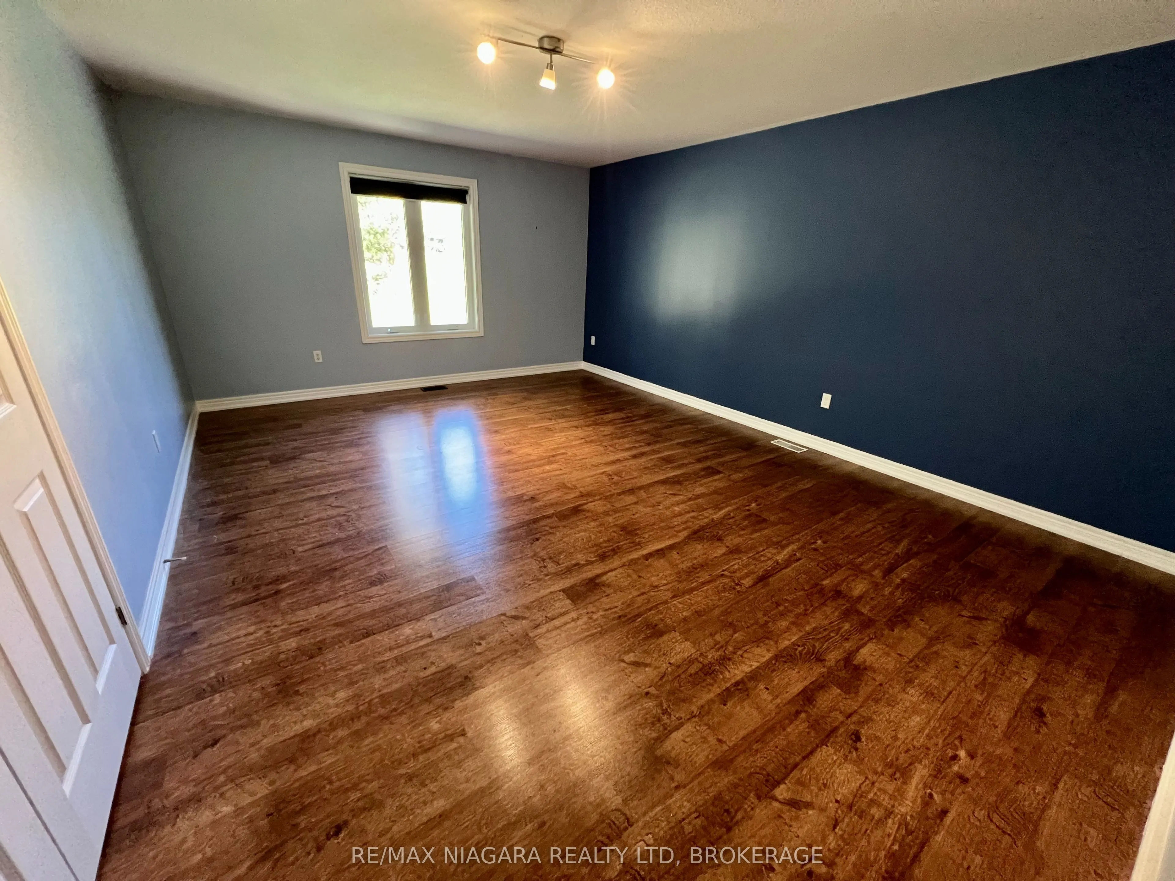 709 Roland Road