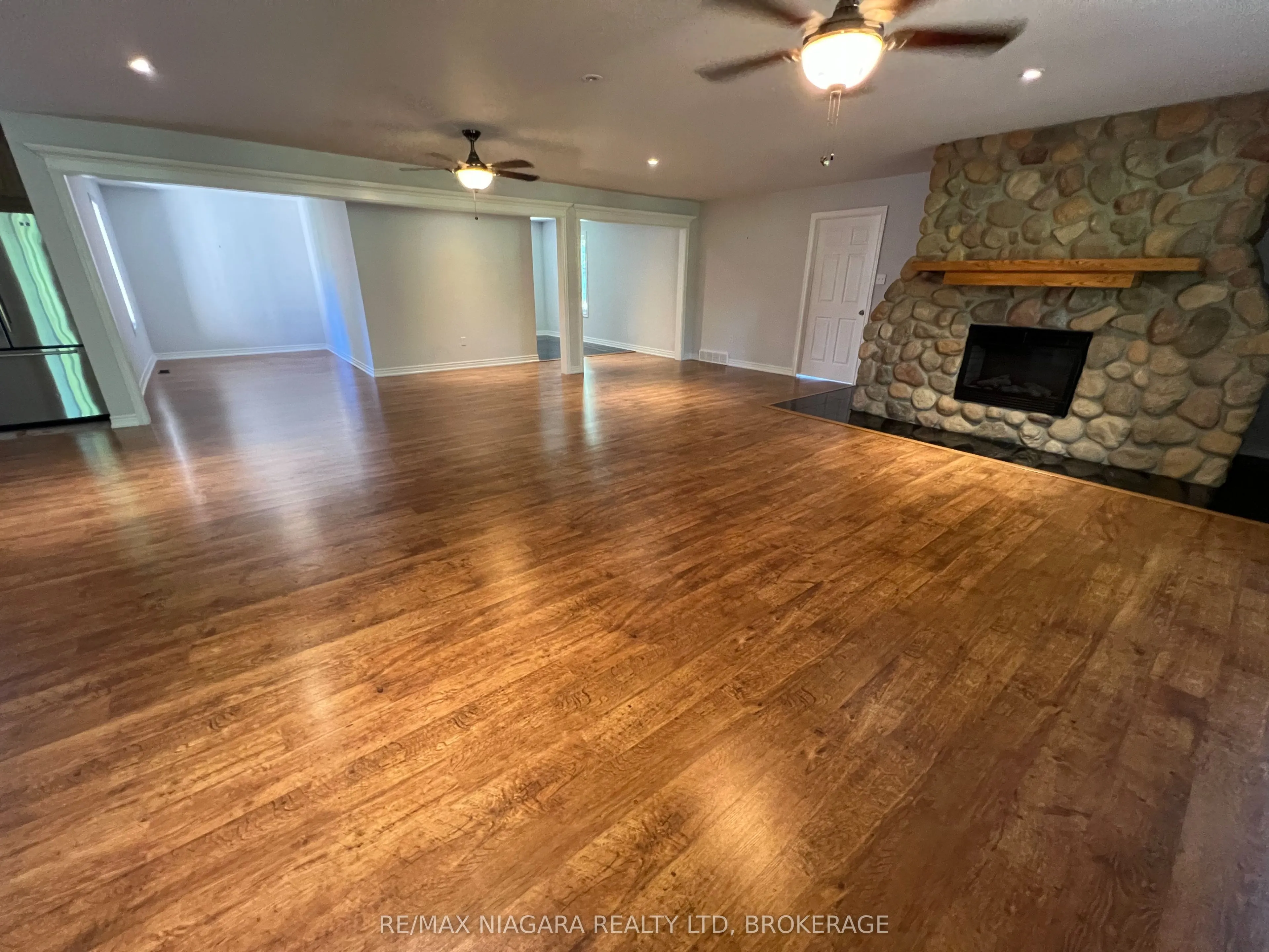 709 Roland Road