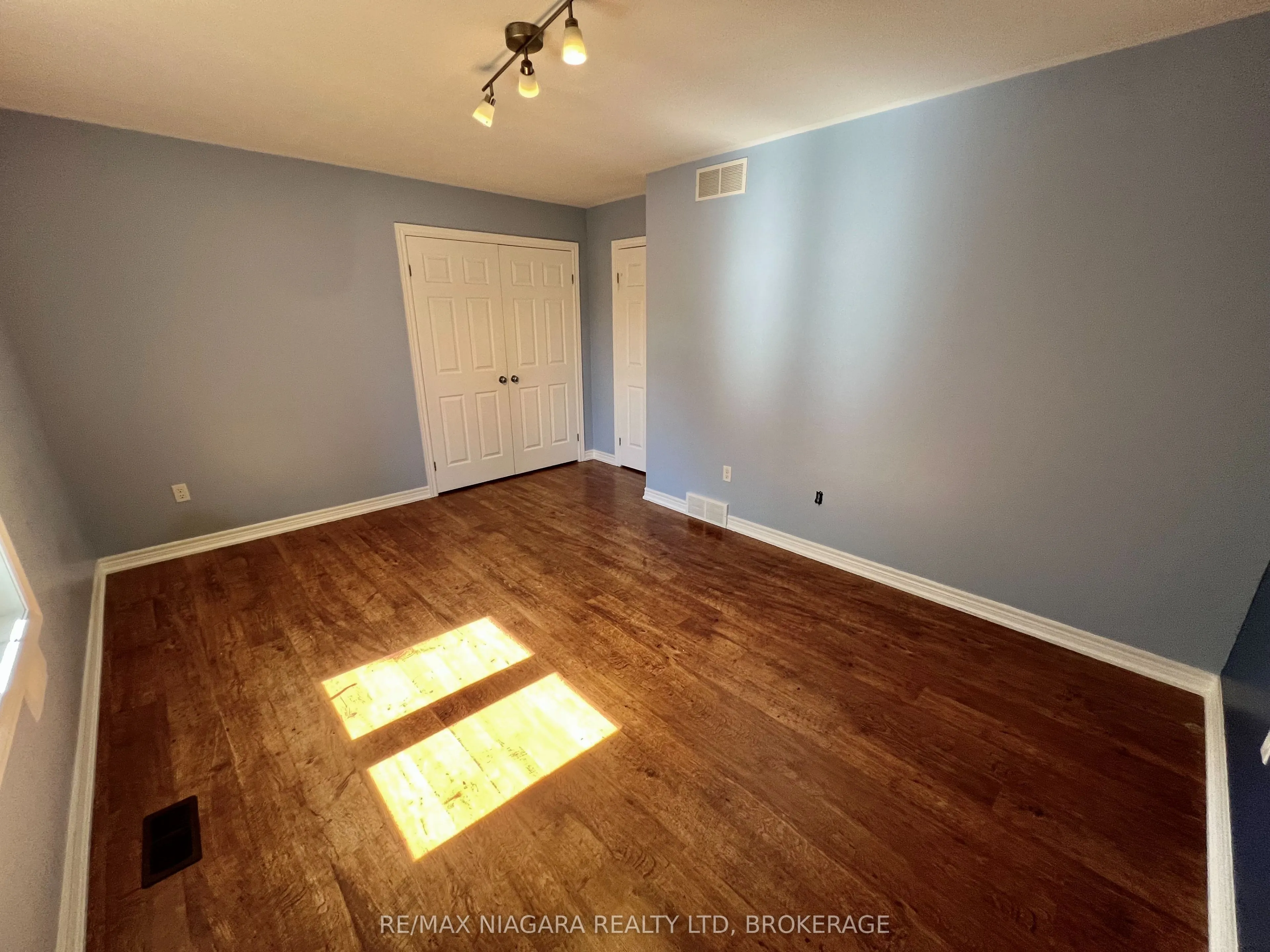 709 Roland Road