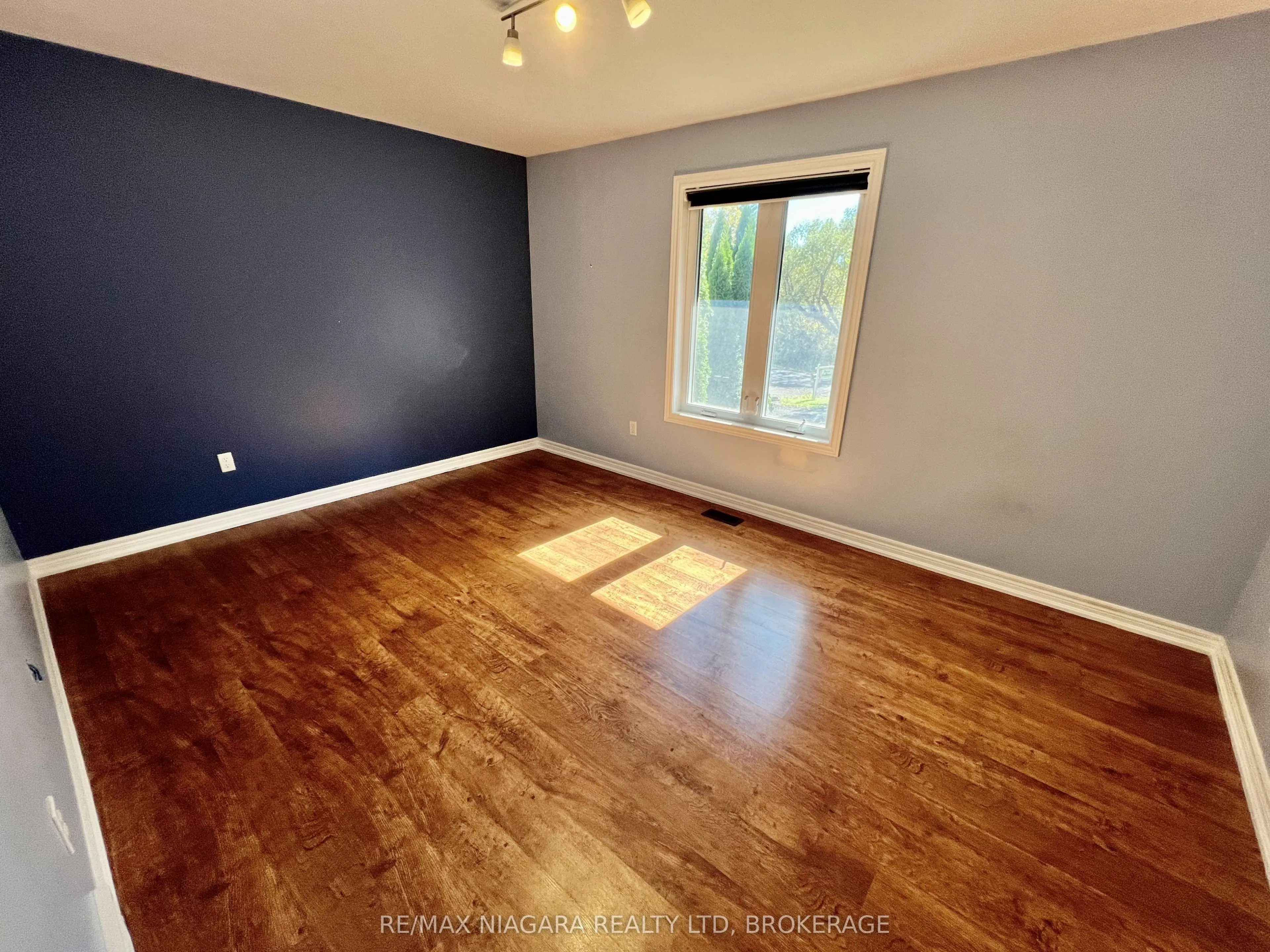 709 Roland Road