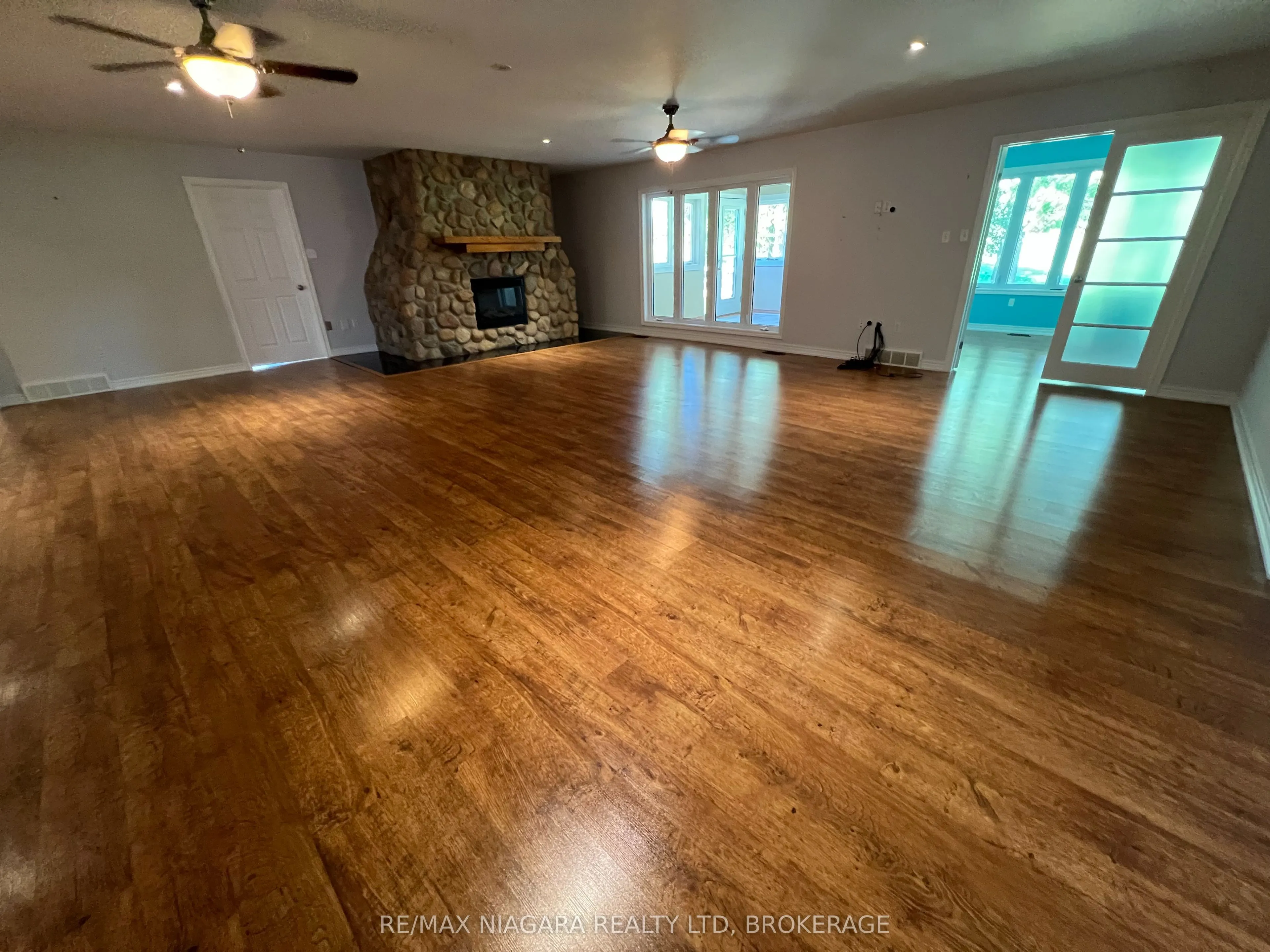 709 Roland Road