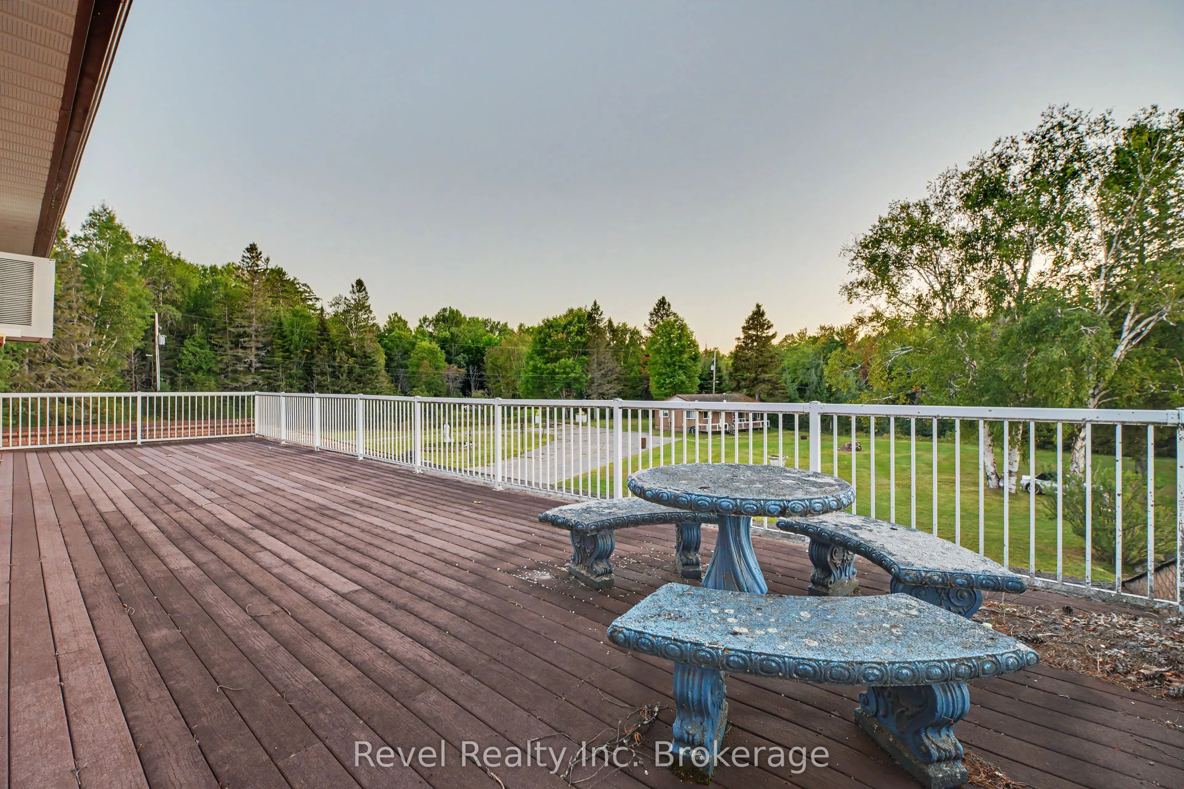 1278 Highway 654 W