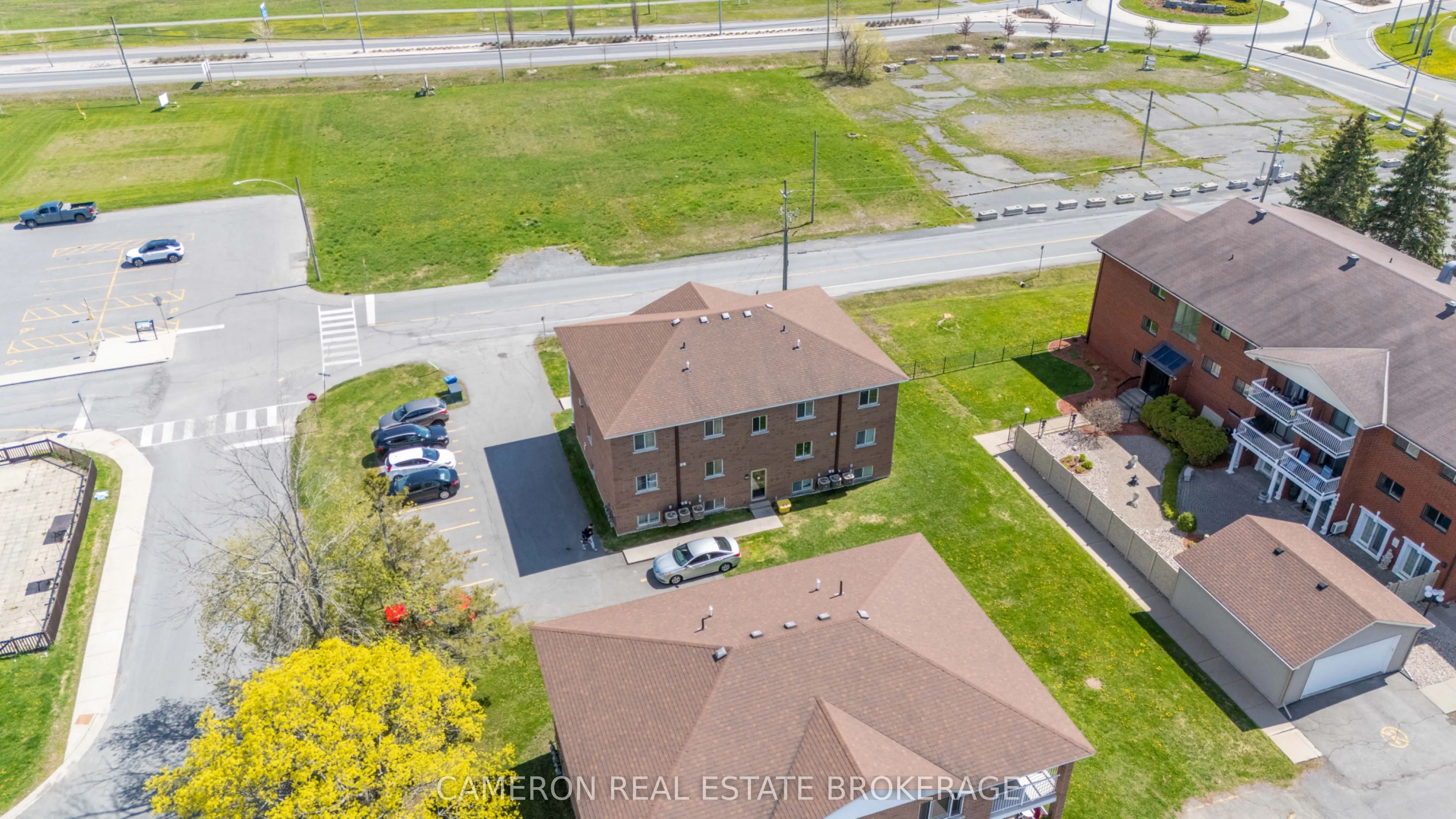 27 Long Sault Drive
