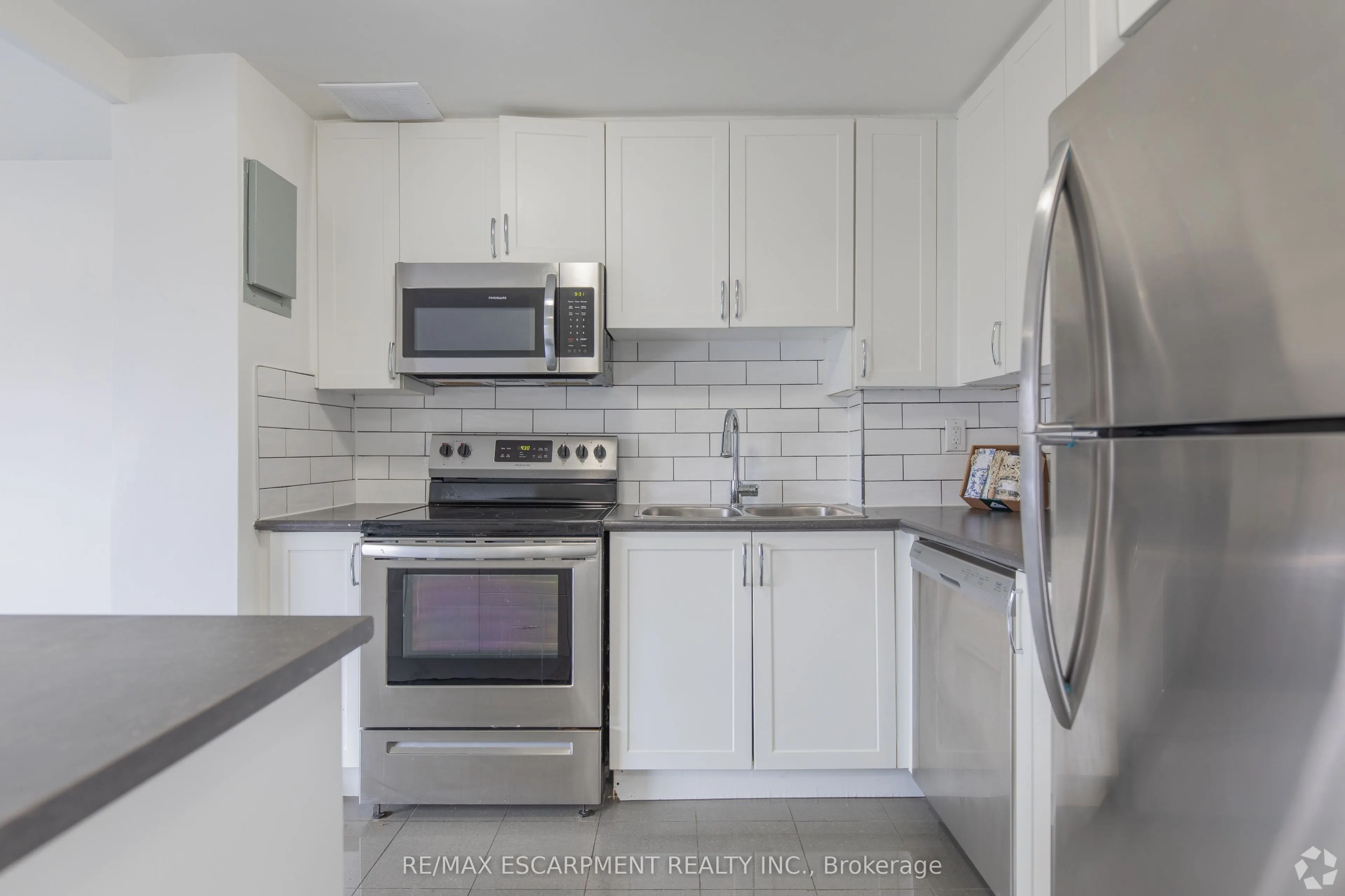 285 Erb Street W #707