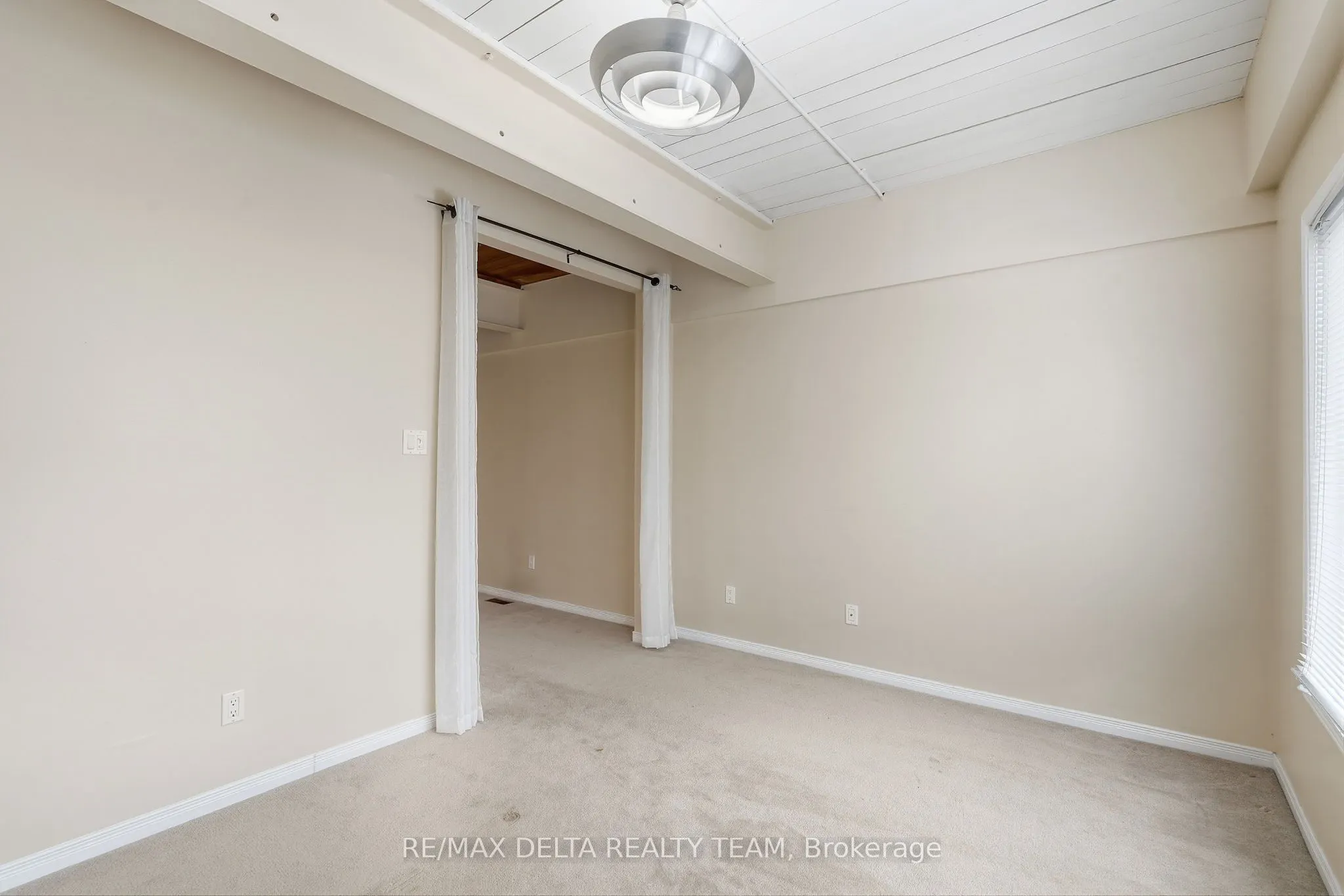 170 Cathcart Street #7