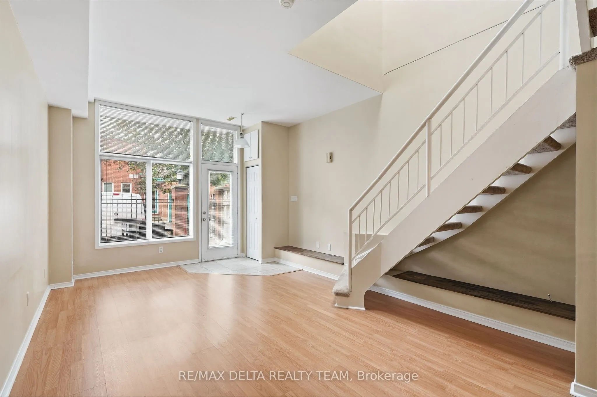 170 Cathcart Street #7