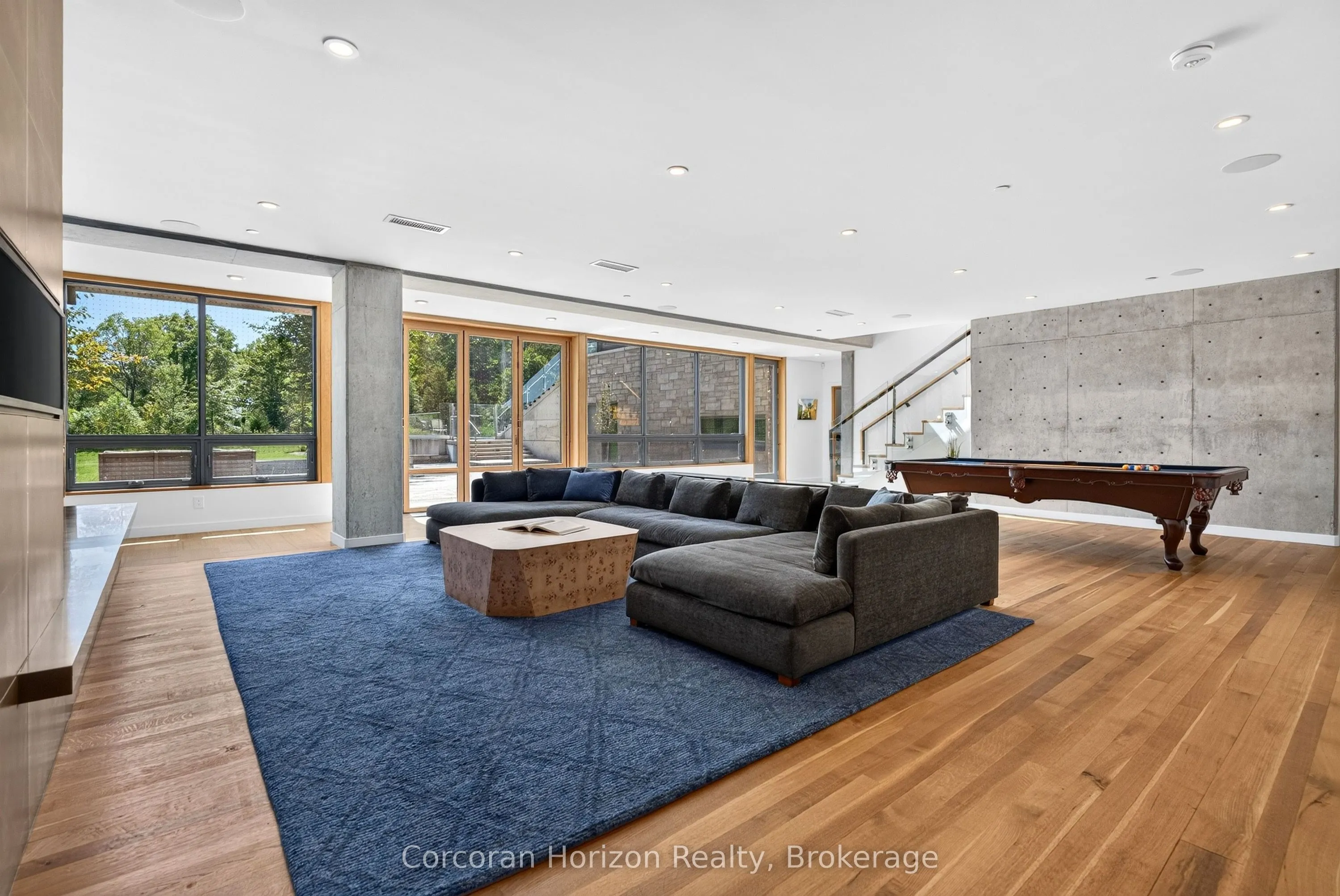 770 Millgrove Side Road