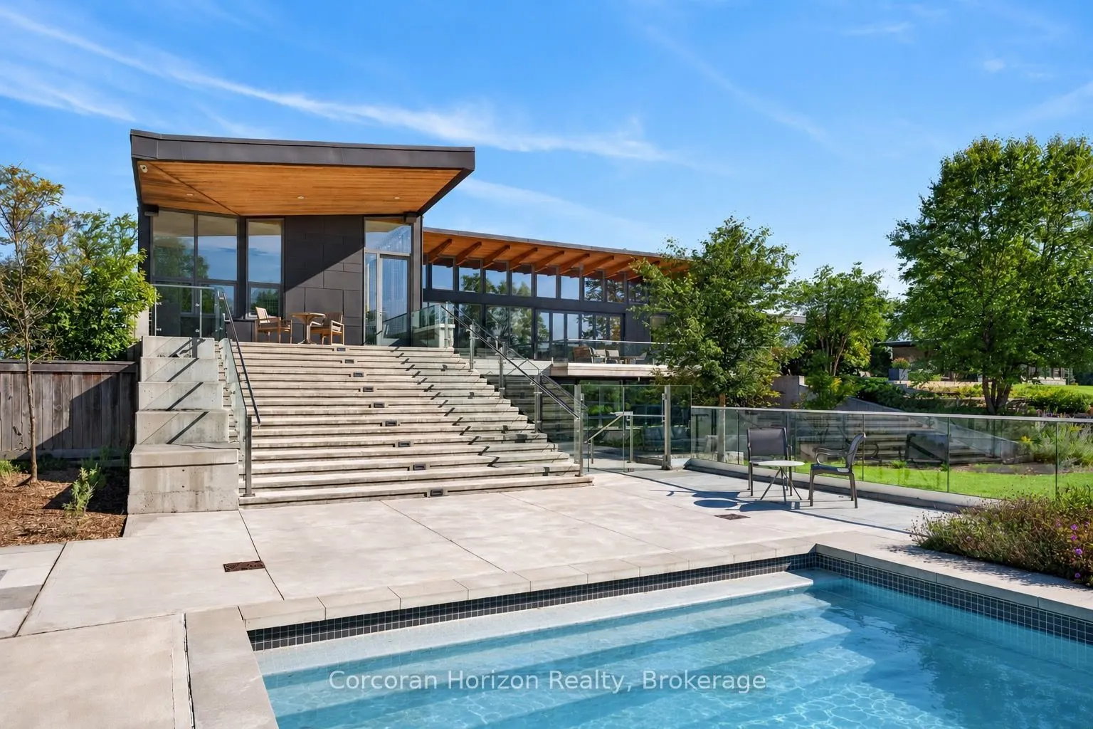 770 Millgrove Side Road