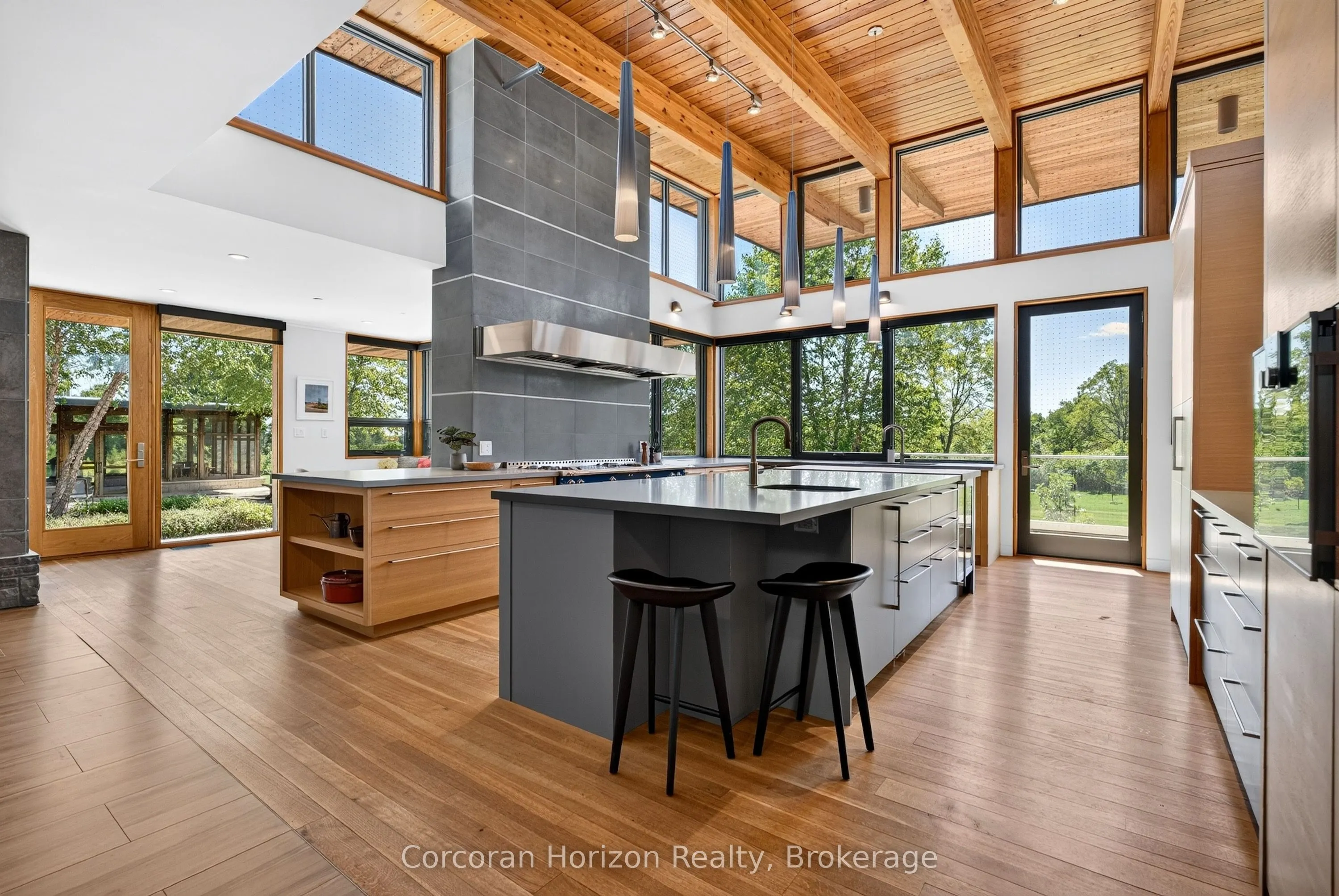 770 Millgrove Side Road