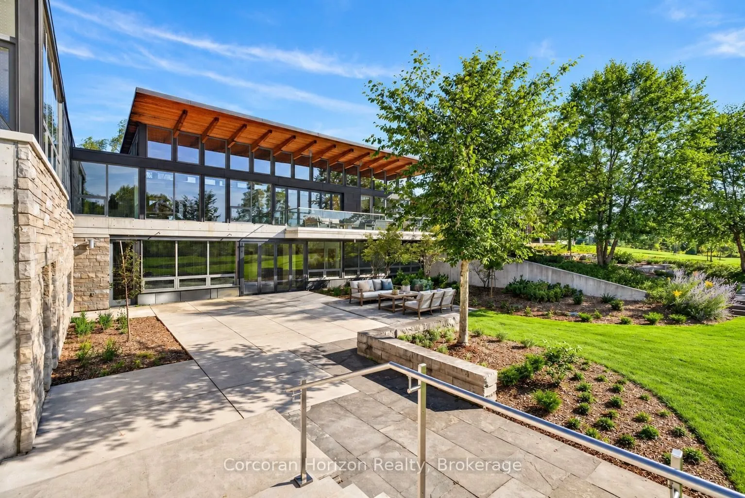 770 Millgrove Side Road