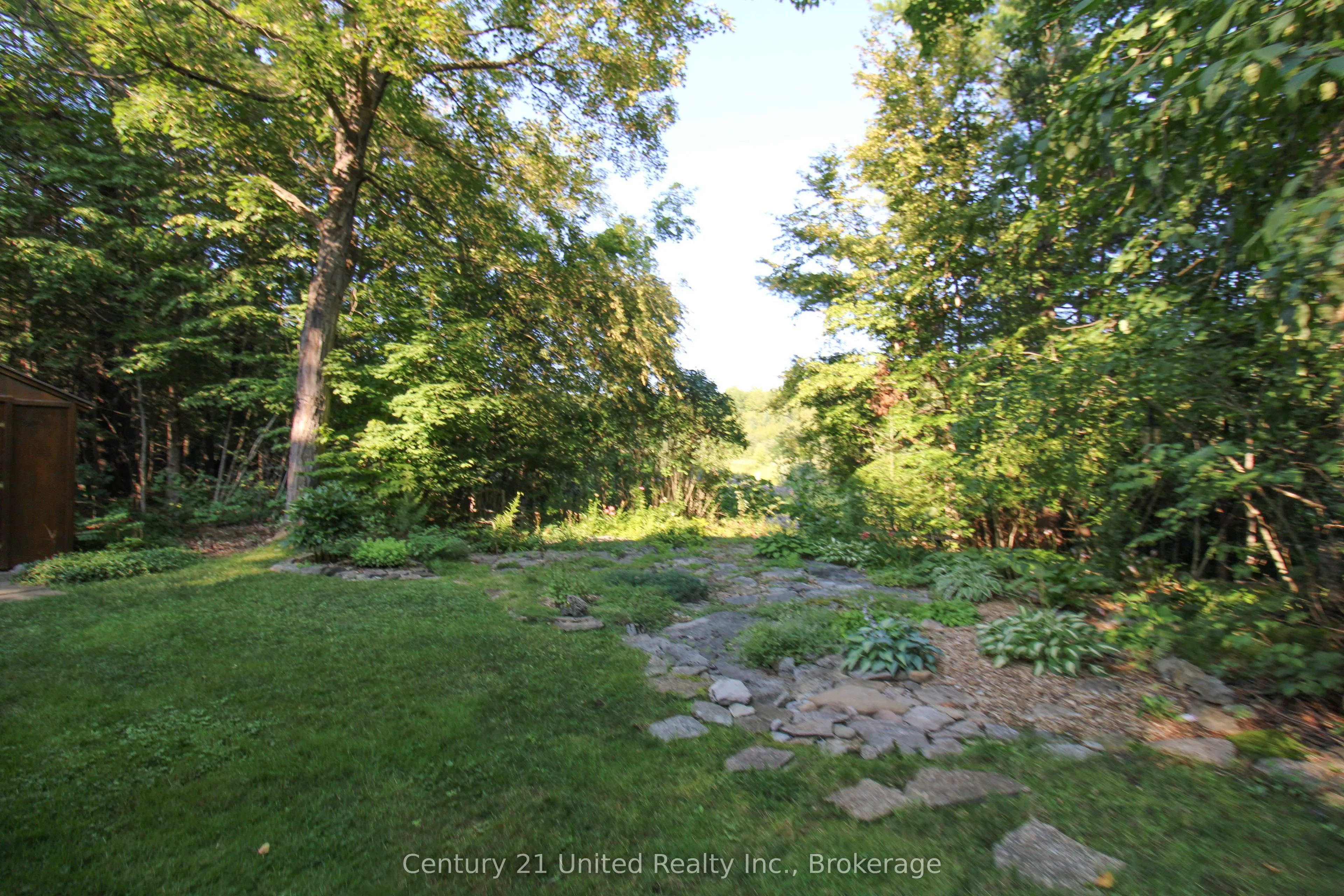 395 Sawmill Road