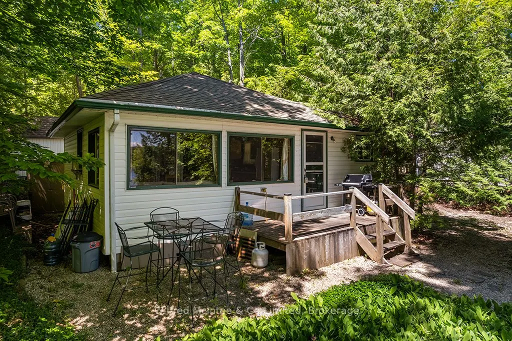 48 MAPLE Drive