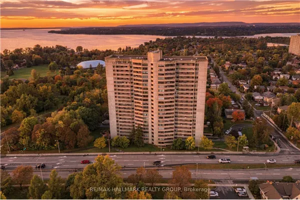 415 GREENVIEW Avenue #1005