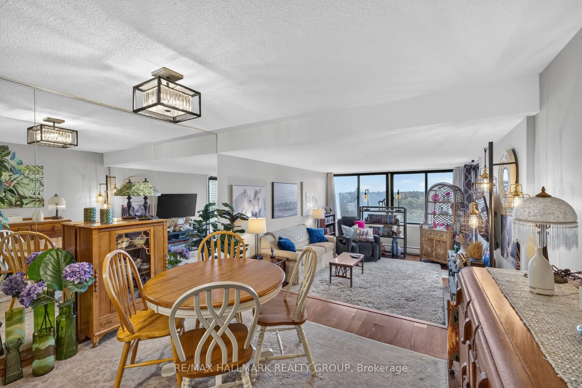 415 GREENVIEW Avenue #1005