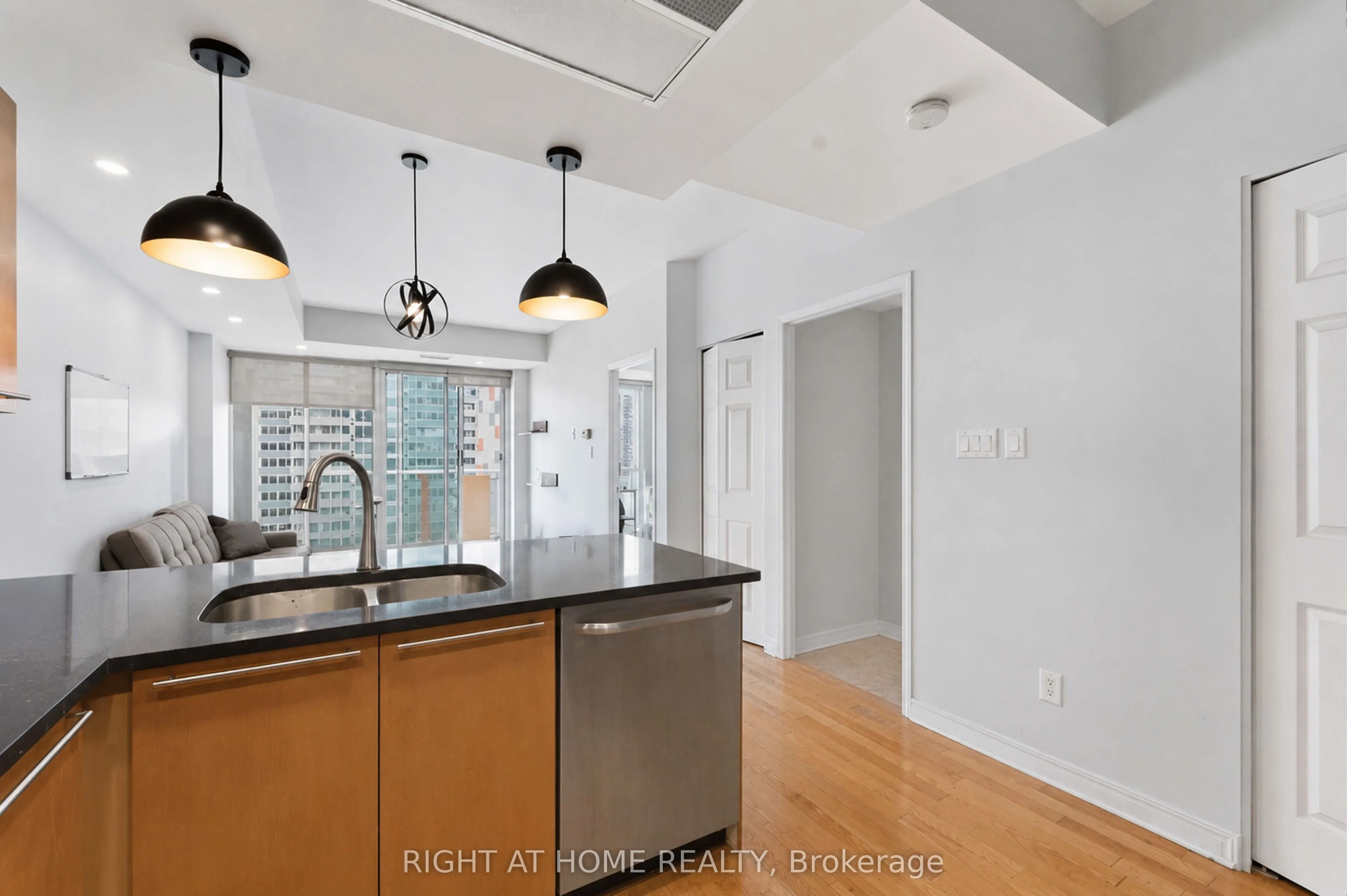 134 York Street #1009