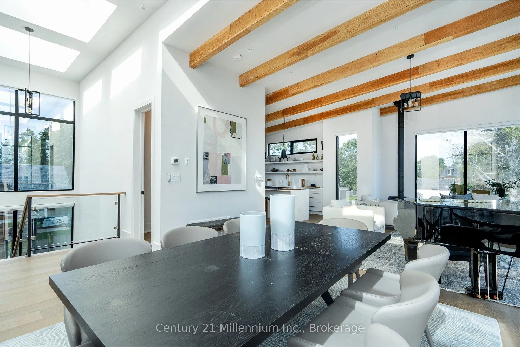 41 Alice Street W