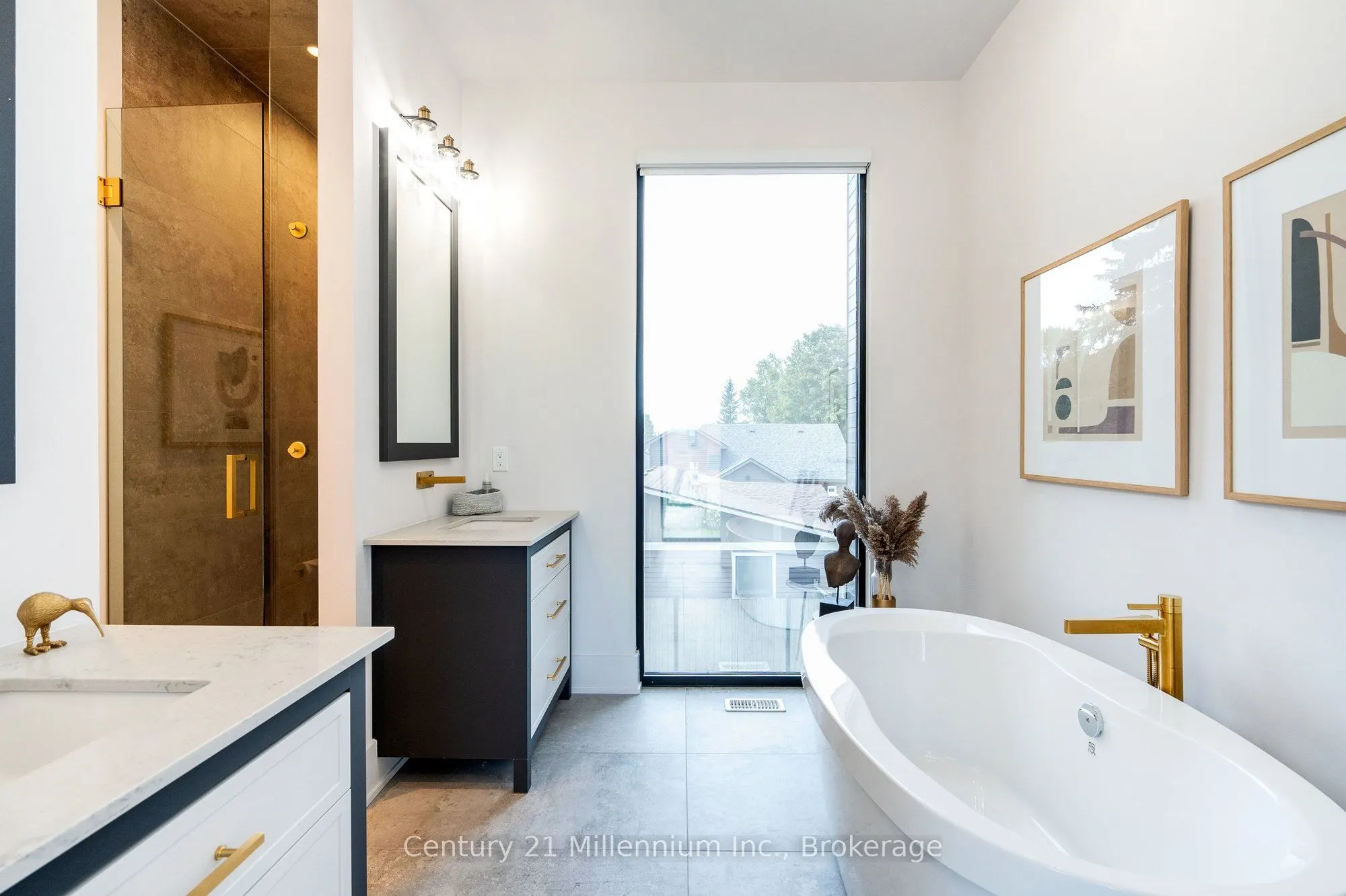 41 Alice Street W