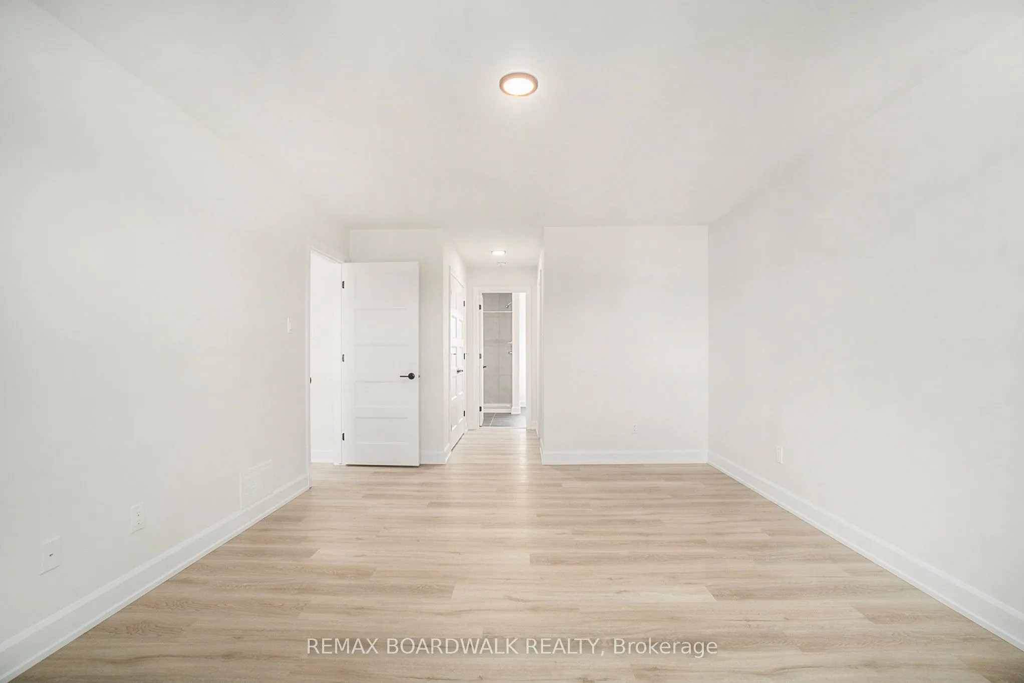 619 Geneva Crescent