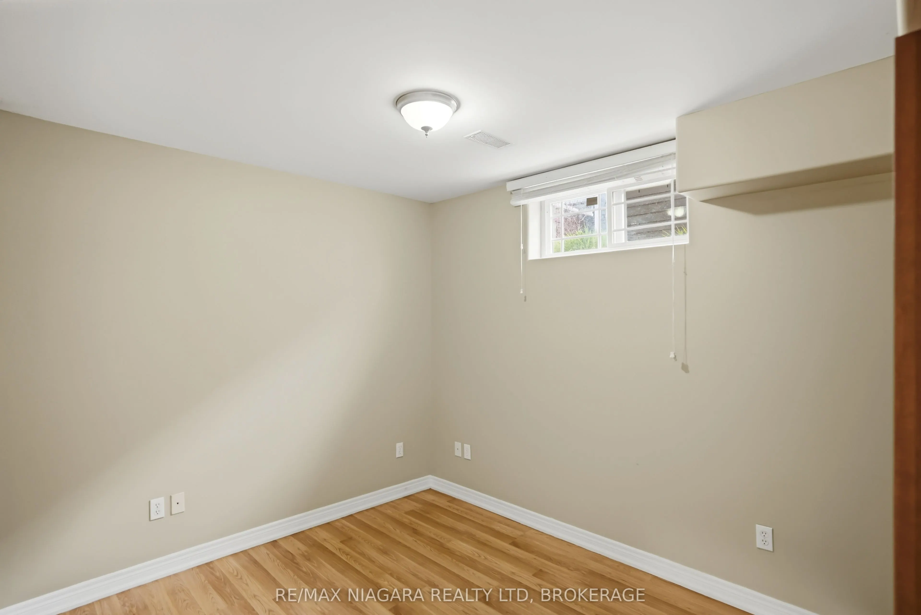 6045 Dunn Street #106