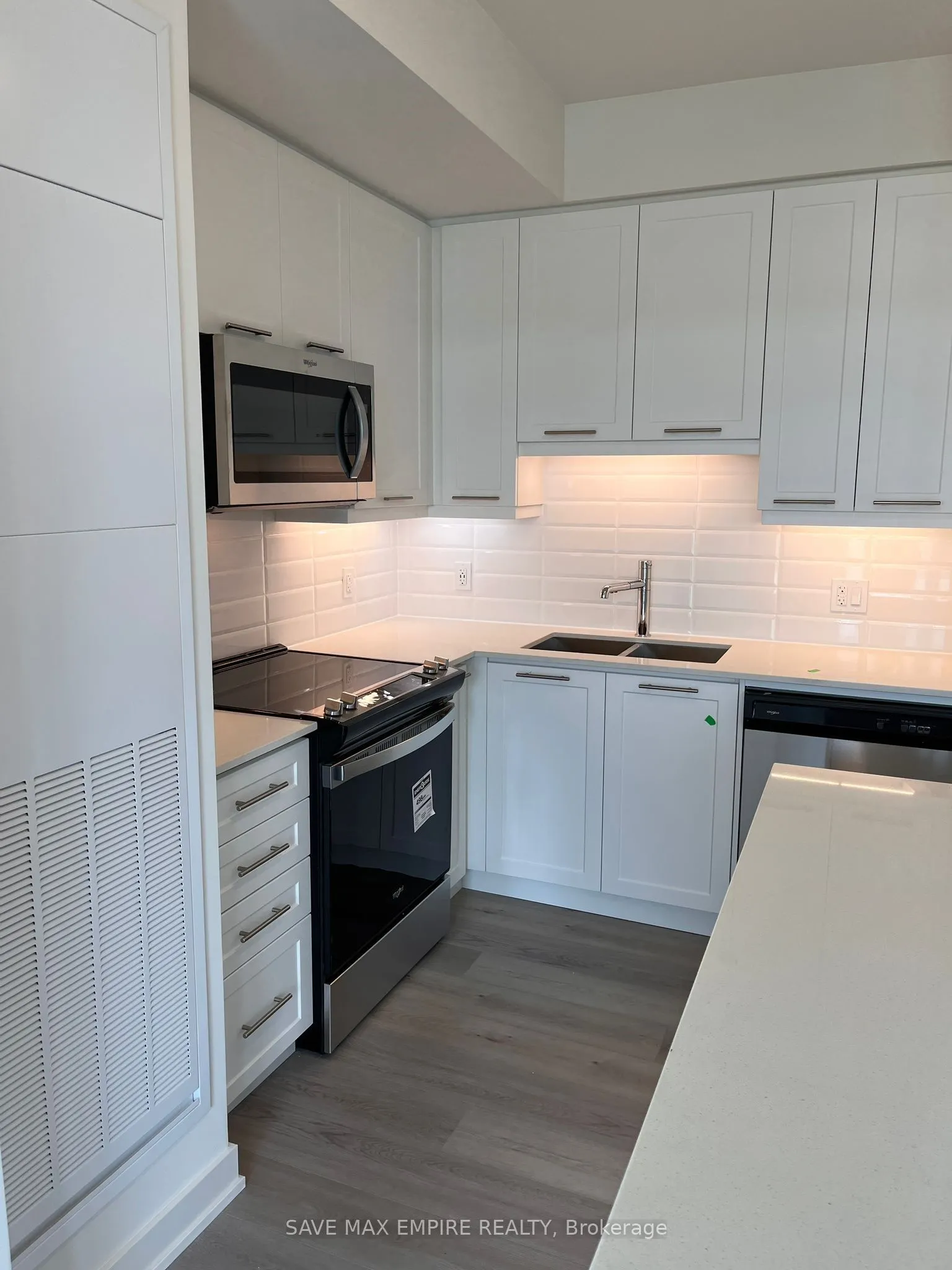 385 Winston Road #902