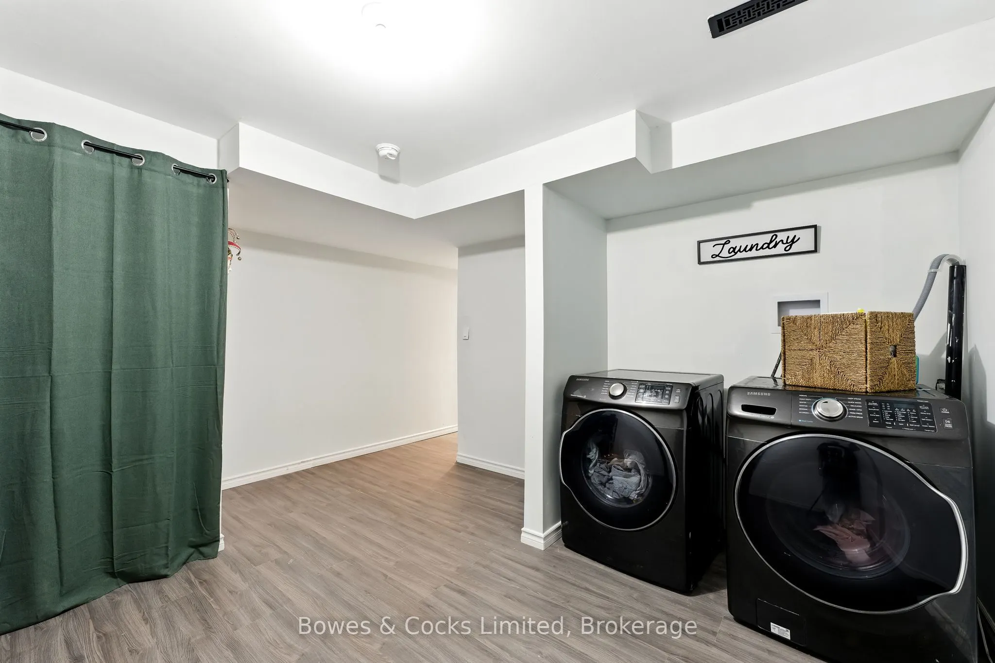 210 Farrier Crescent