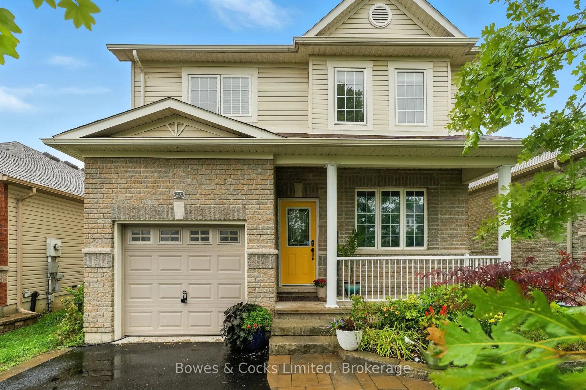 210 Farrier Crescent