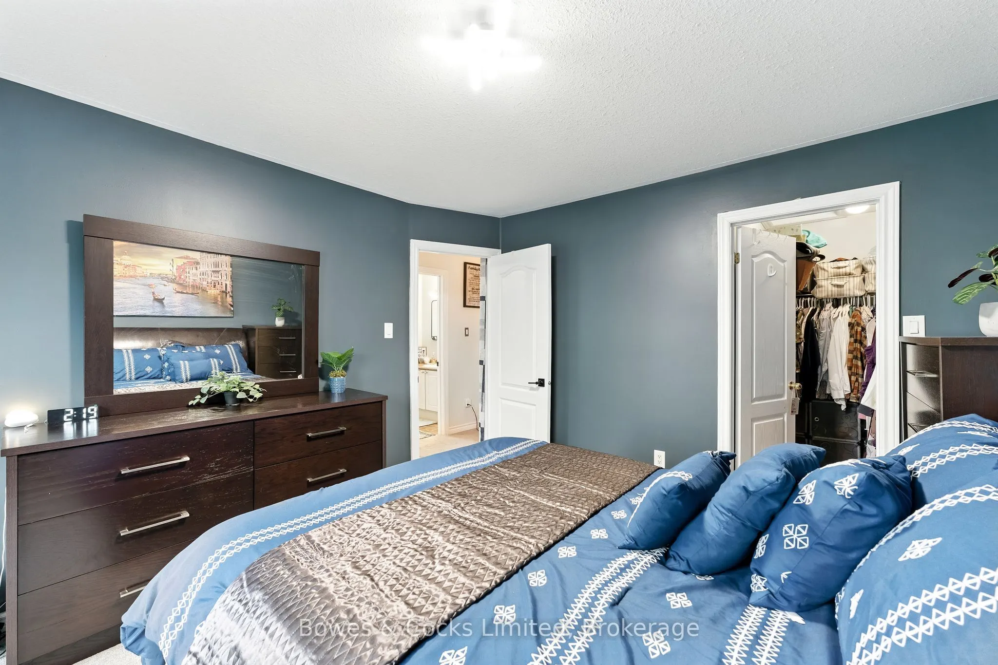 210 Farrier Crescent