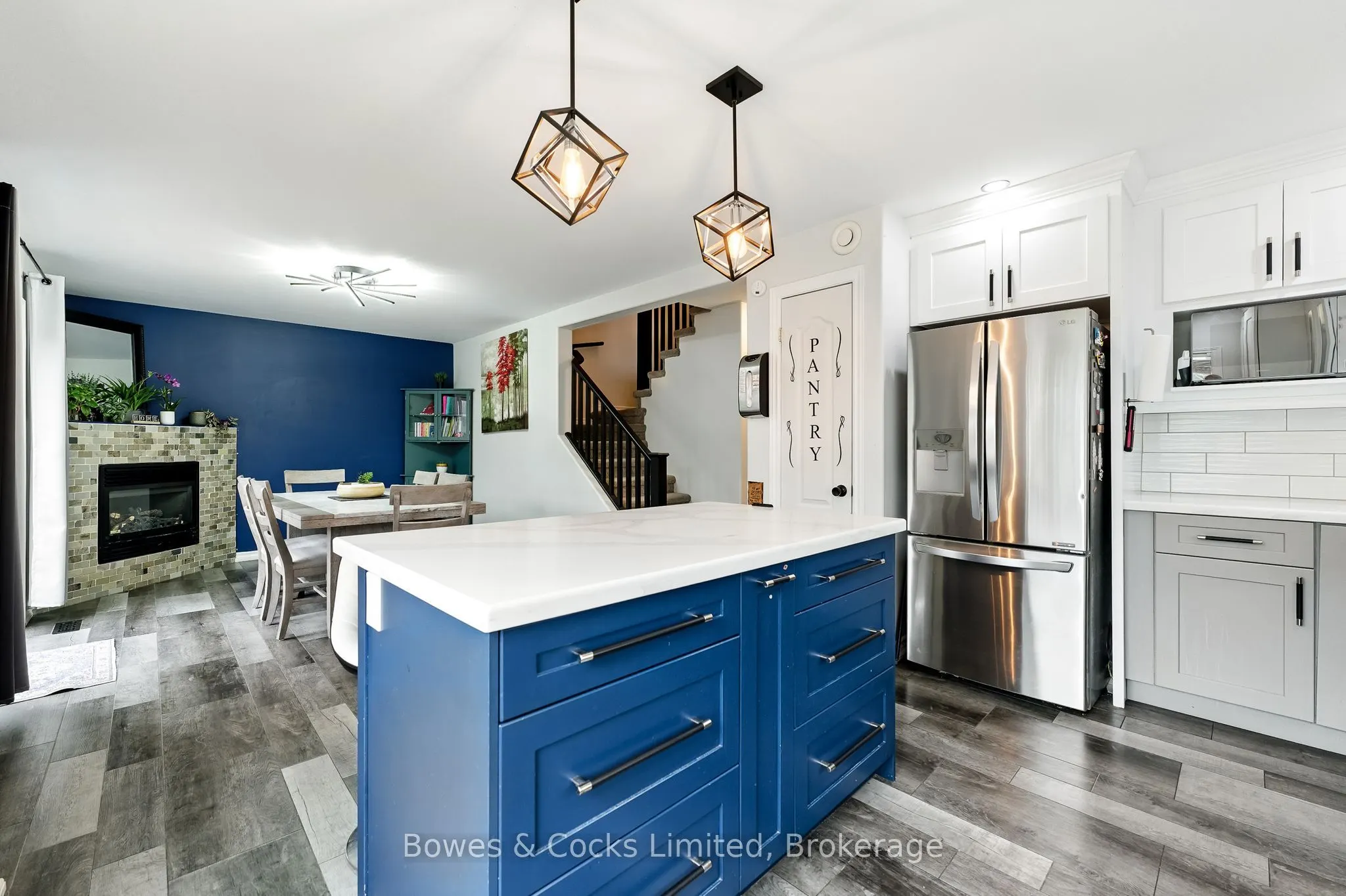 210 Farrier Crescent