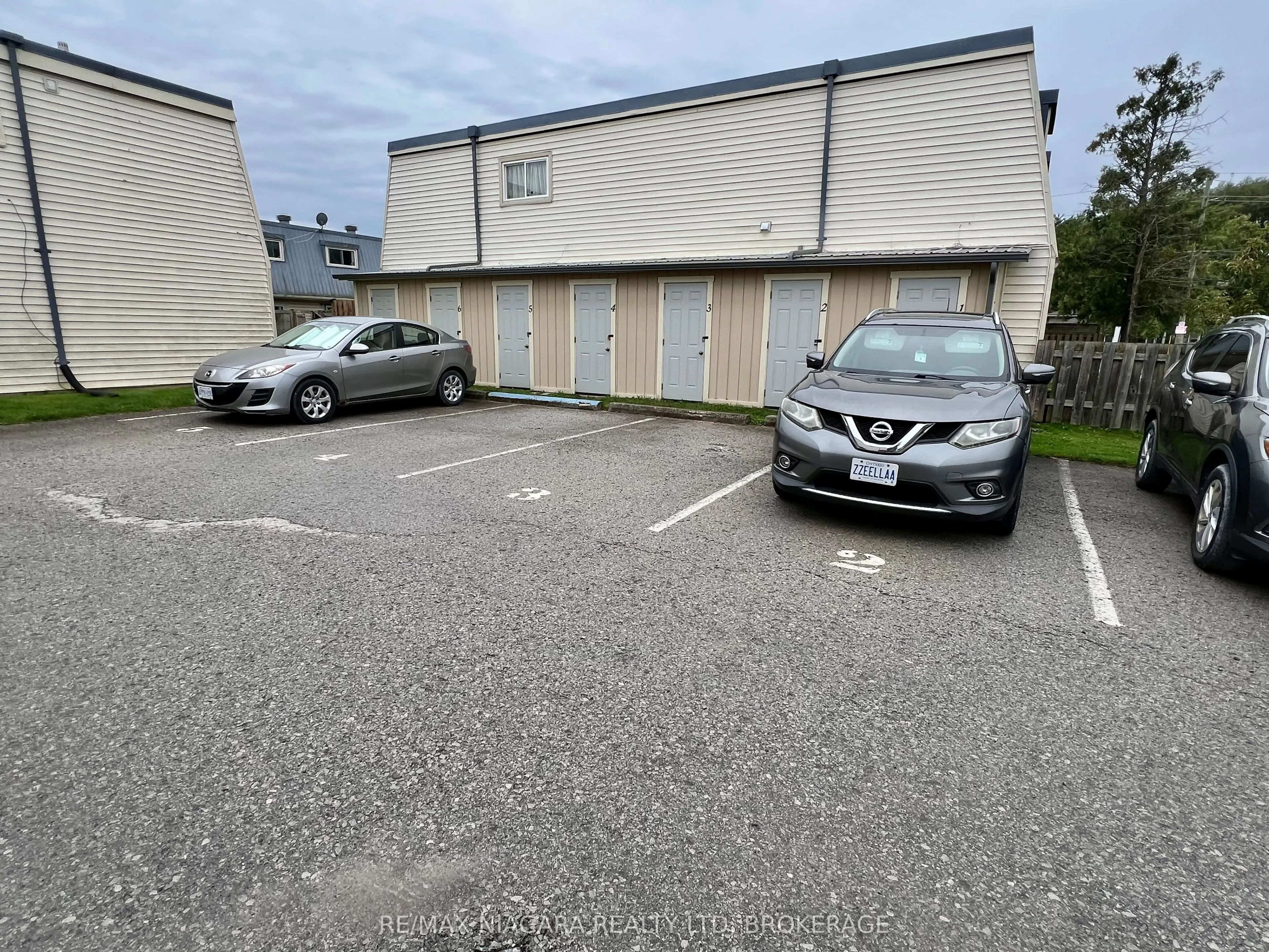 8646 Willoughby Drive #2