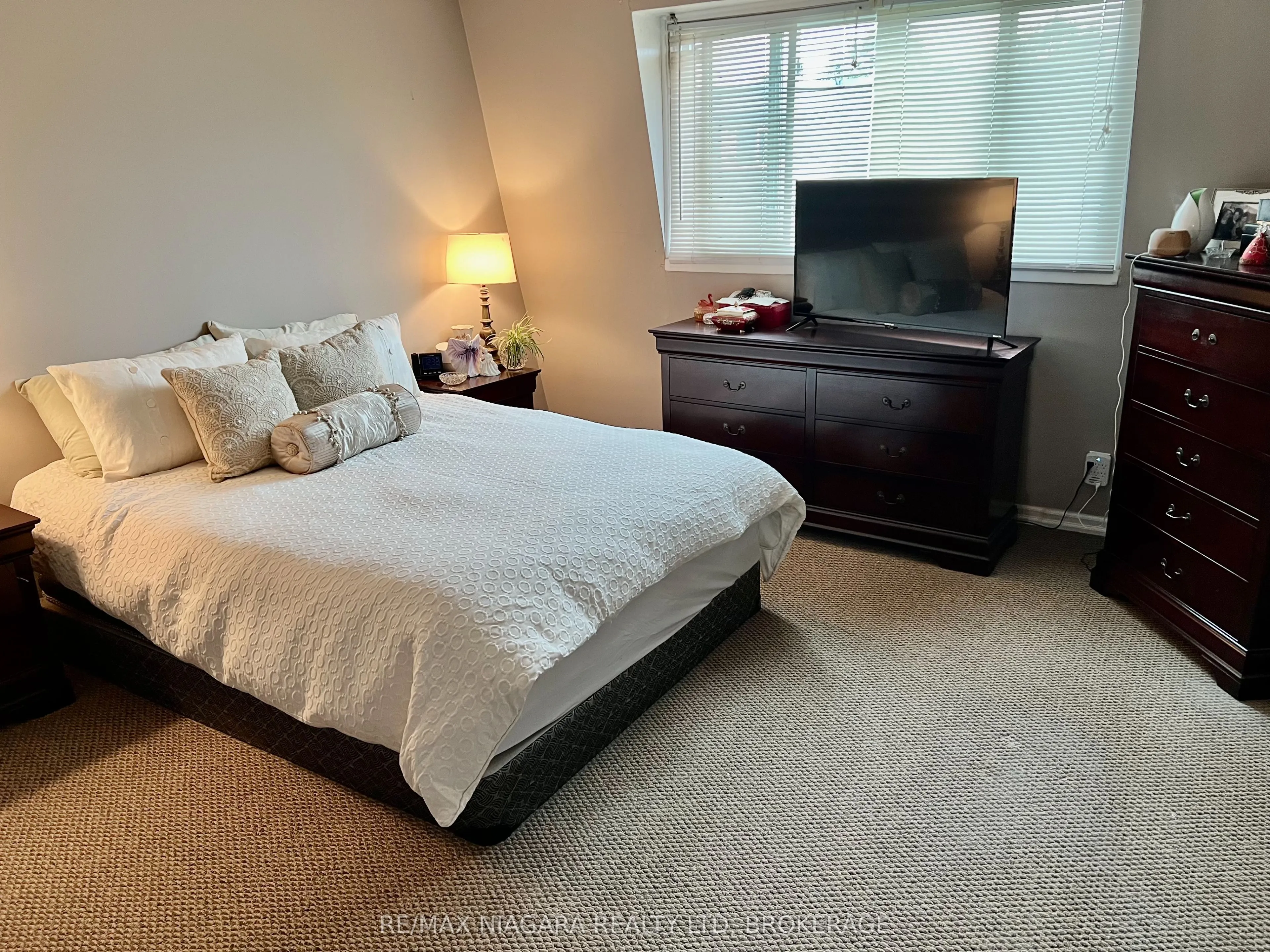 8646 Willoughby Drive #2