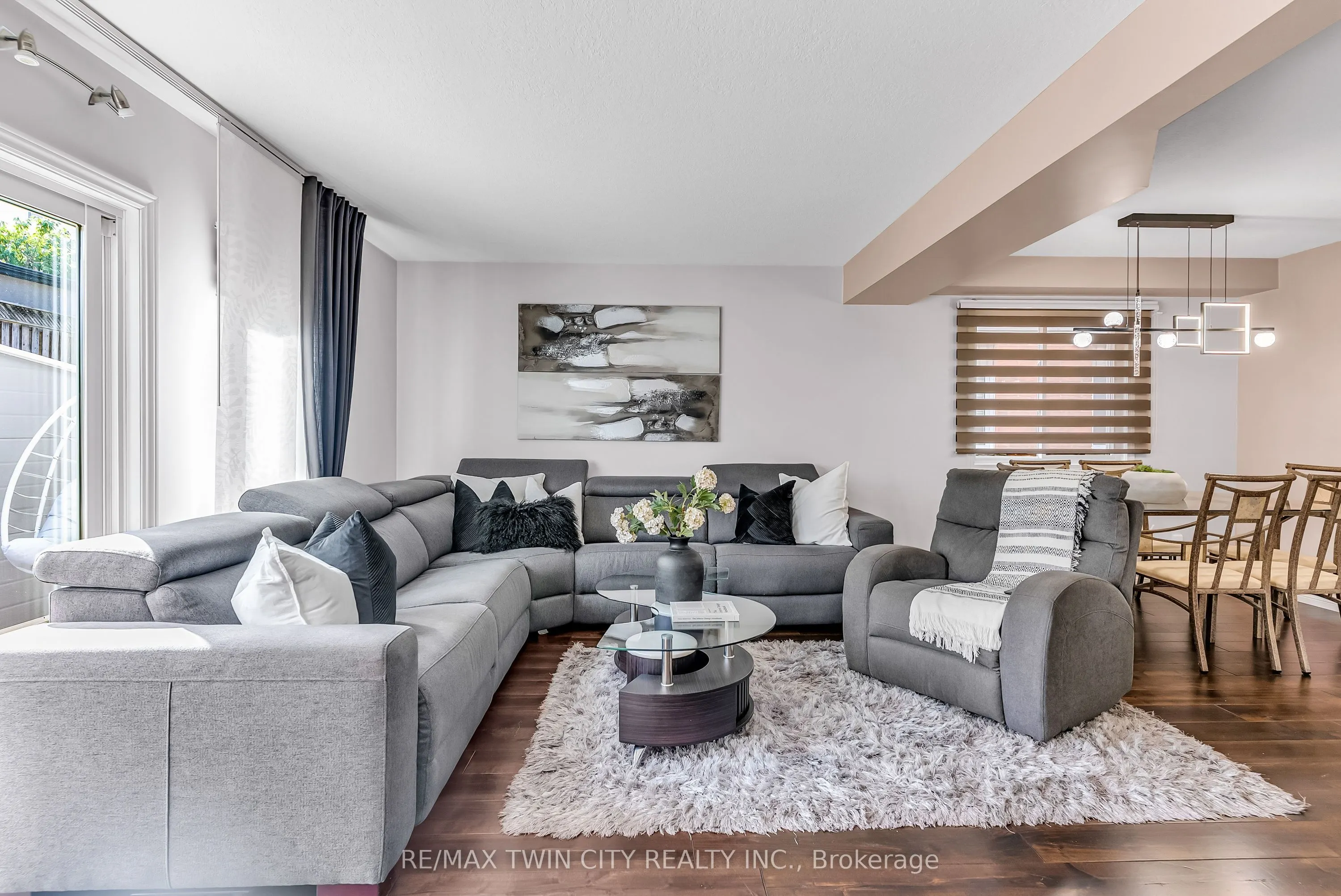 193 Mountain Laurel Crescent